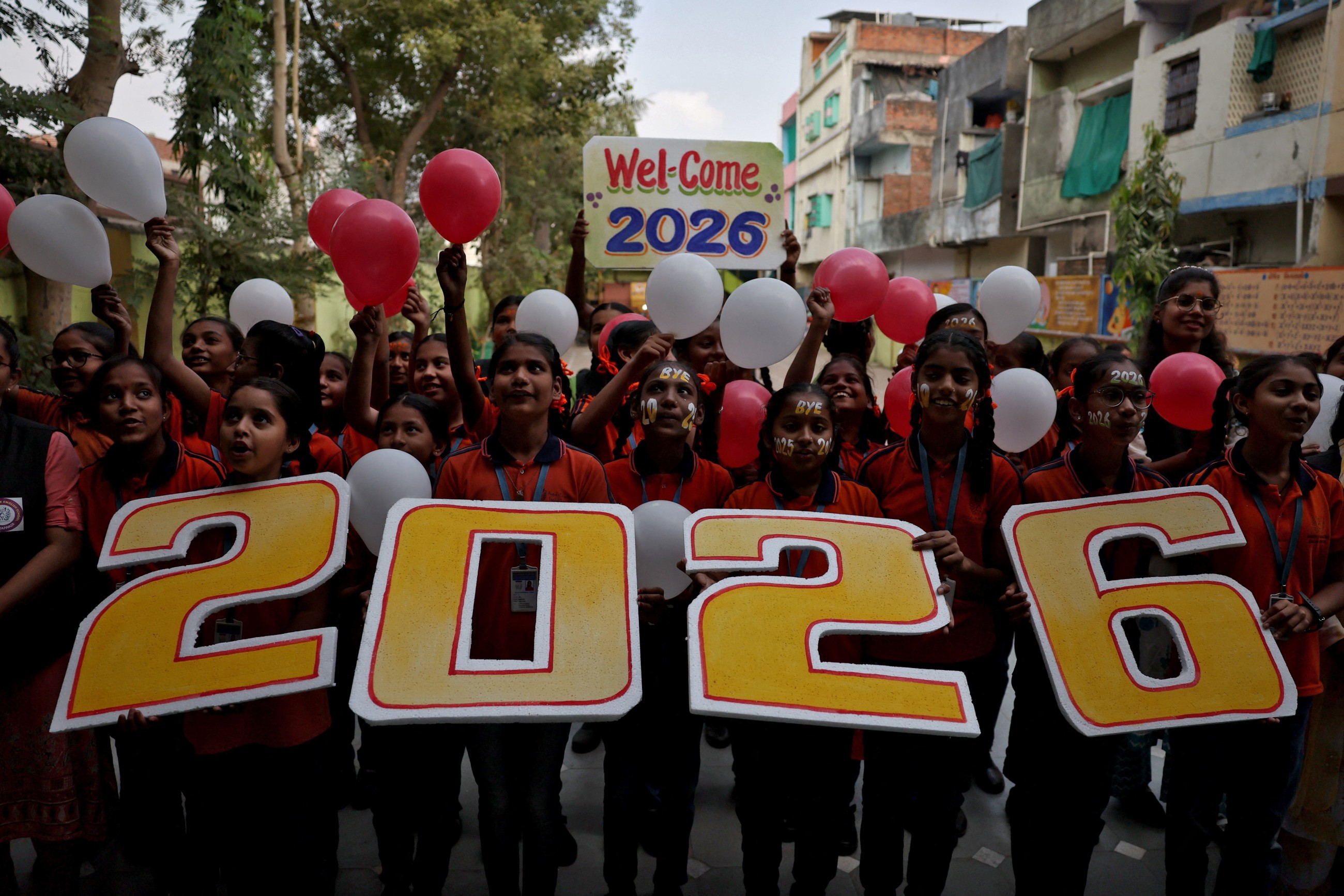 Indian stock market rings in New Year with gains, Nifty up