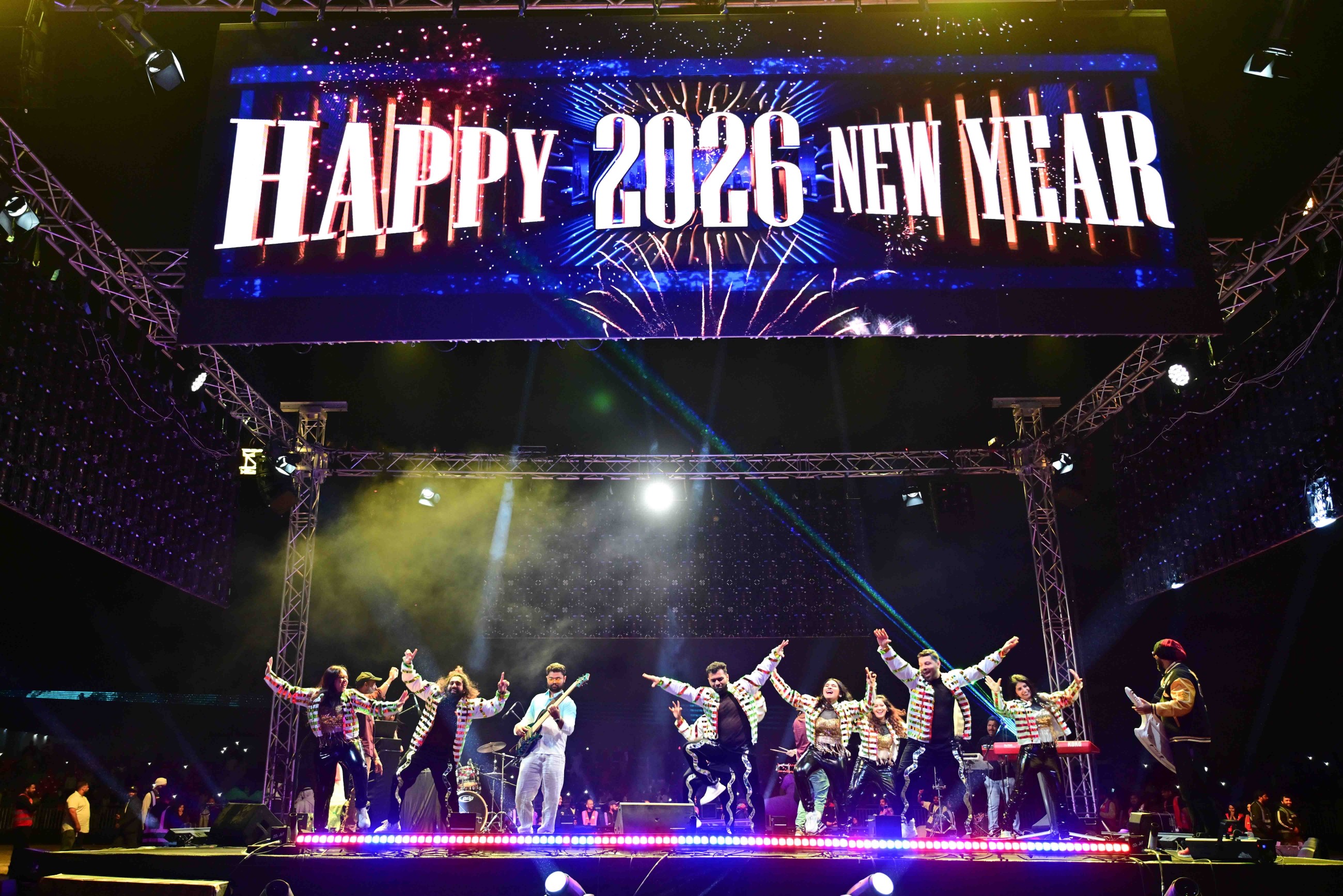 Over 300,000 workers take part in New Year festivities across the UAE