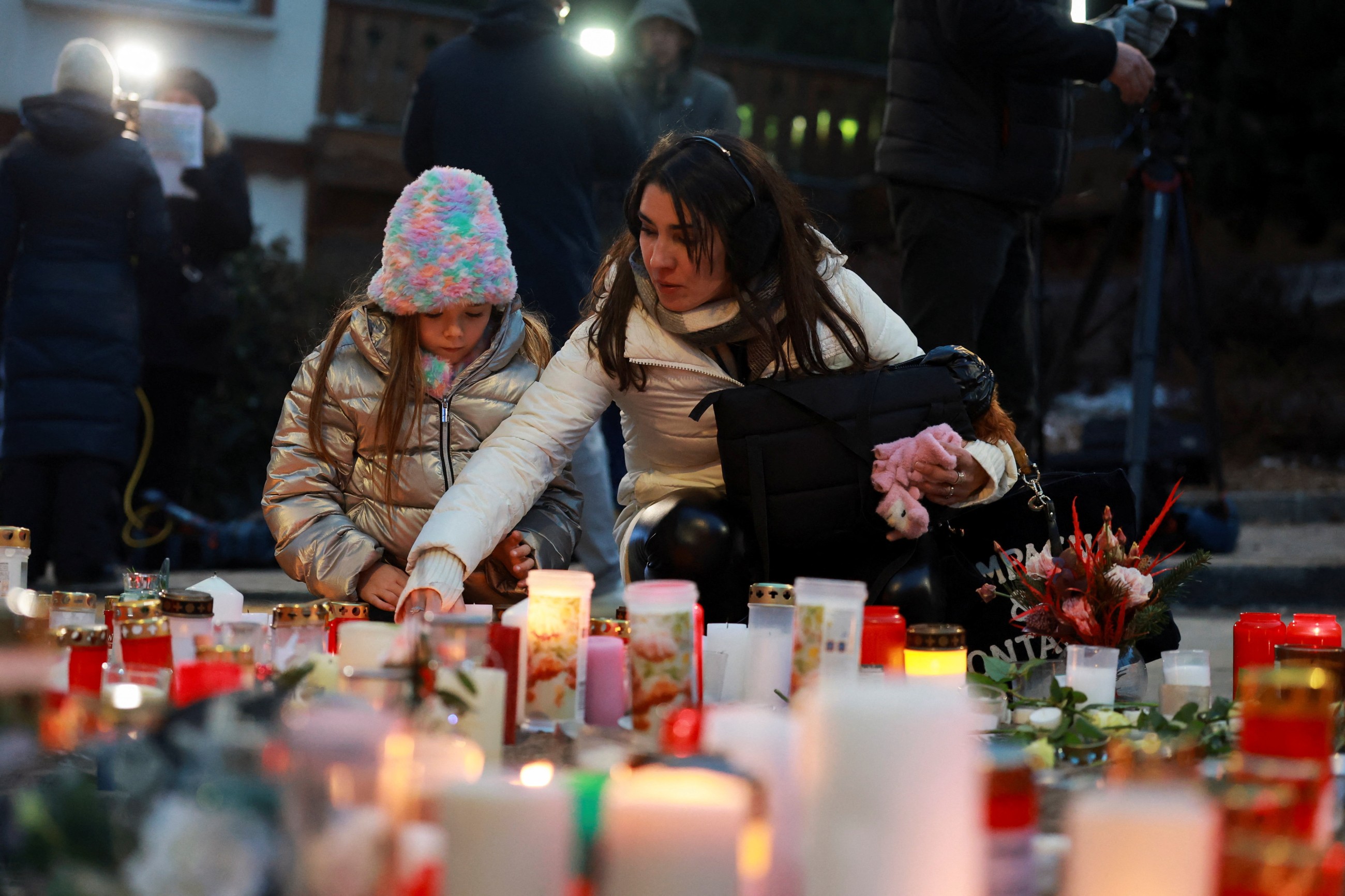 UAE expresses solidarity with Switzerland over victims of ski resort fire