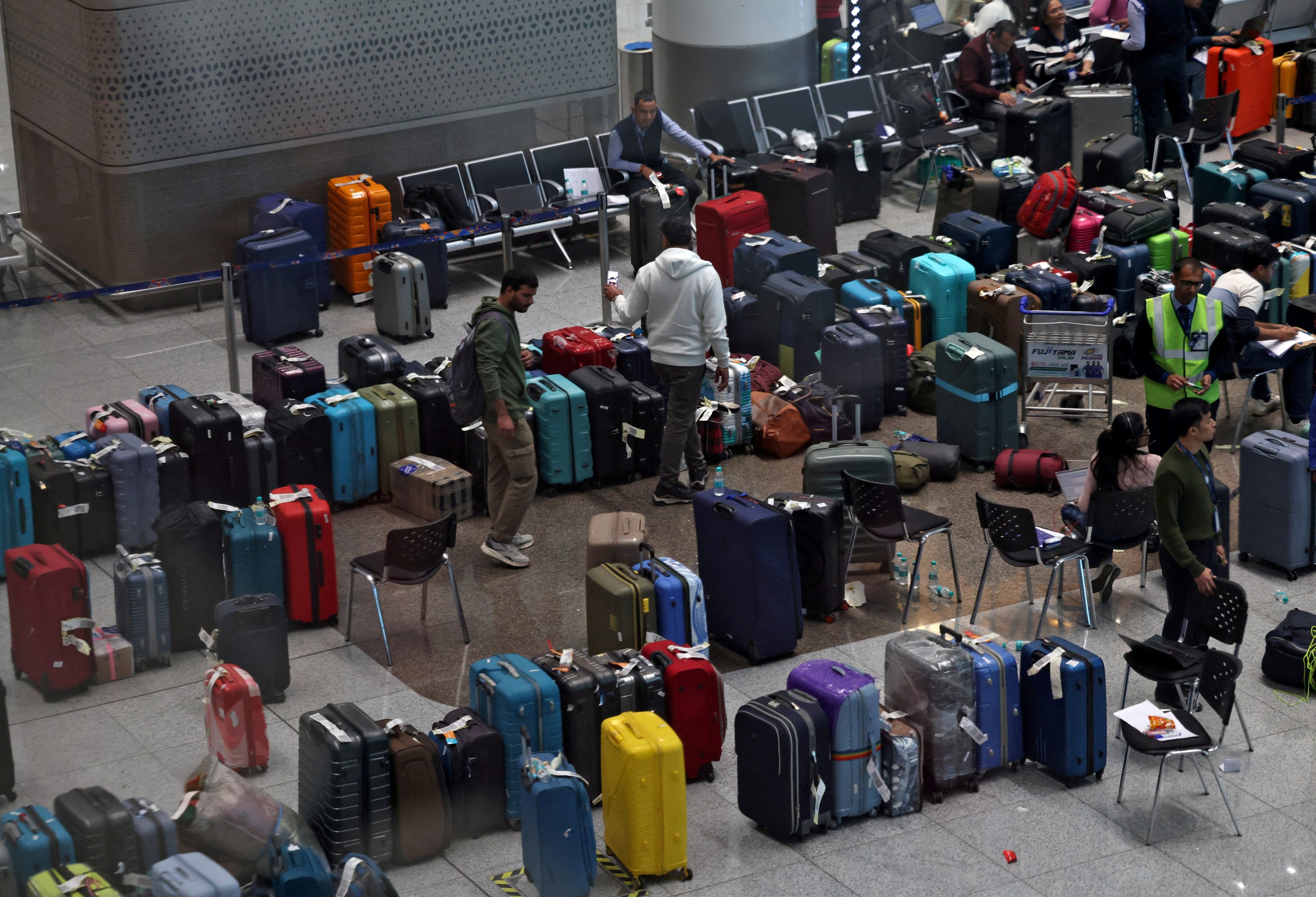 Airline offers discount on additional baggage