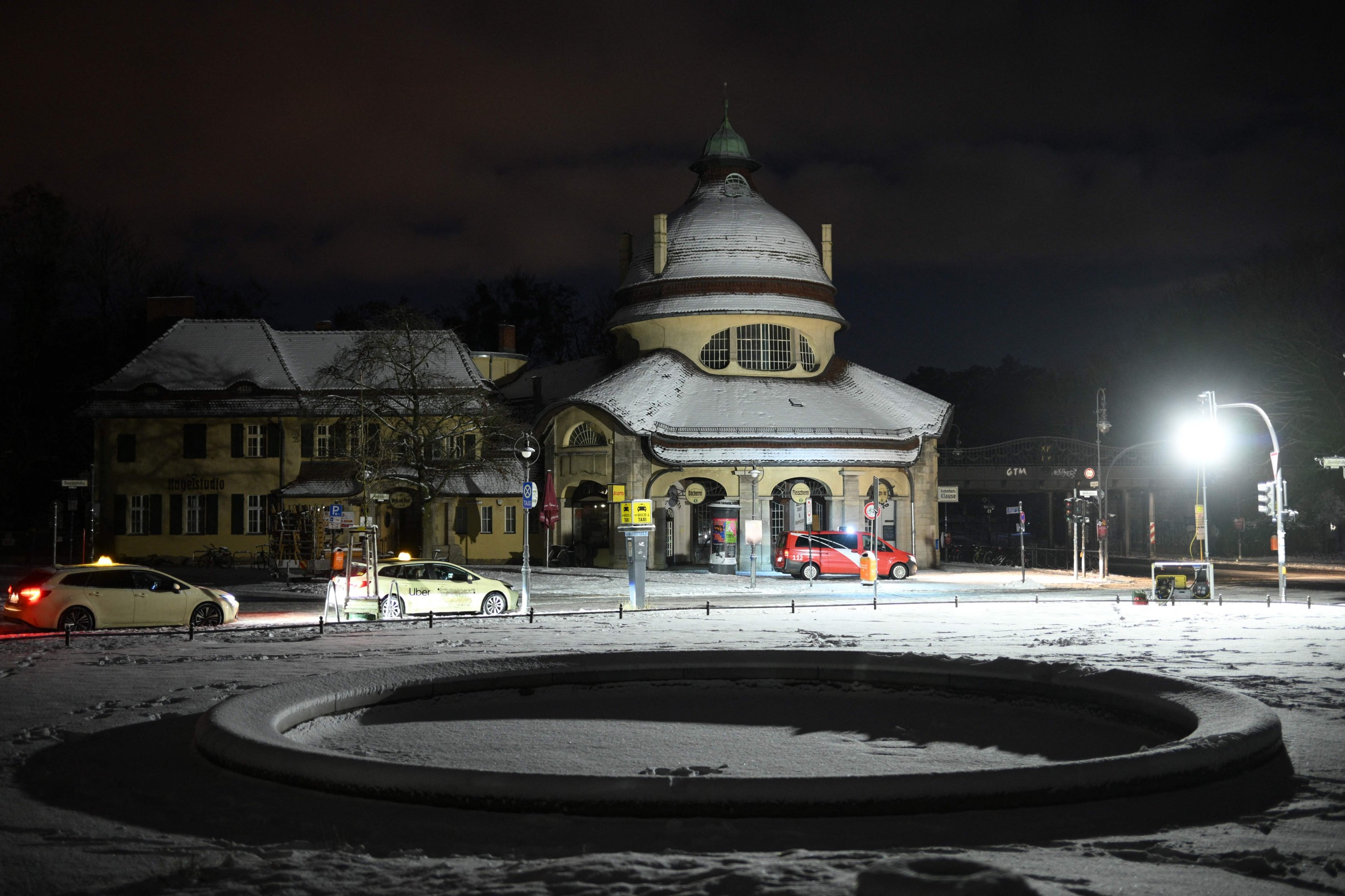 Berlin power outage affecting 45,000 homes blamed on &lsquo;politically motivated&rsquo; attack