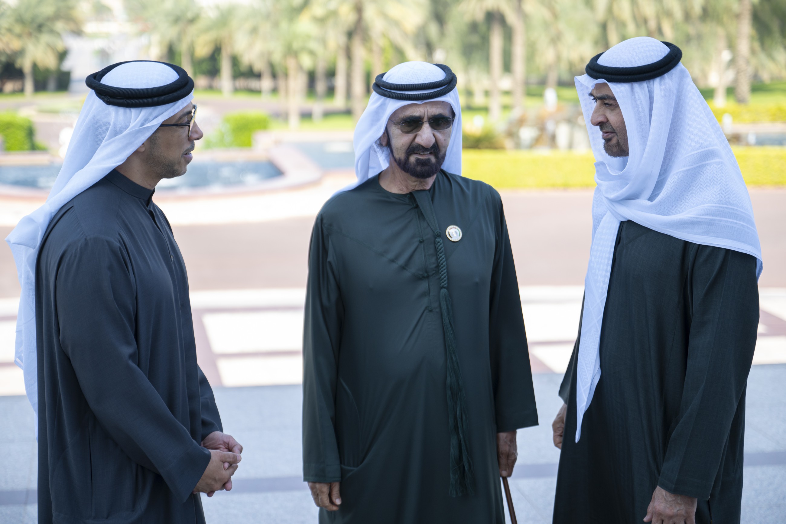 In presence of President, Sheikh Mohammed meets current, ex-ministers who served alongside him over past two decades
