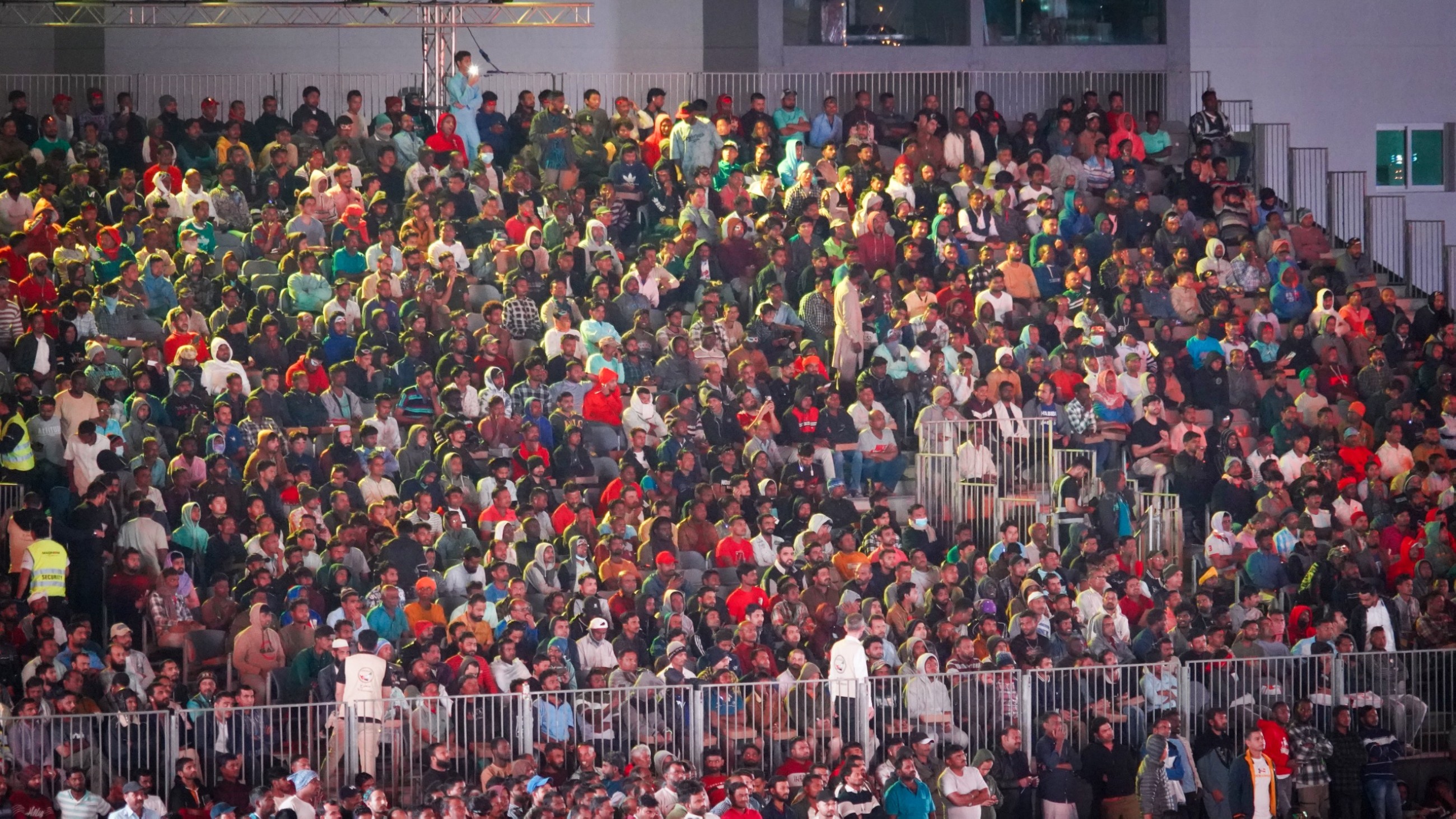 Dubai celebrates its commitment to happiness with over 50,000 workers