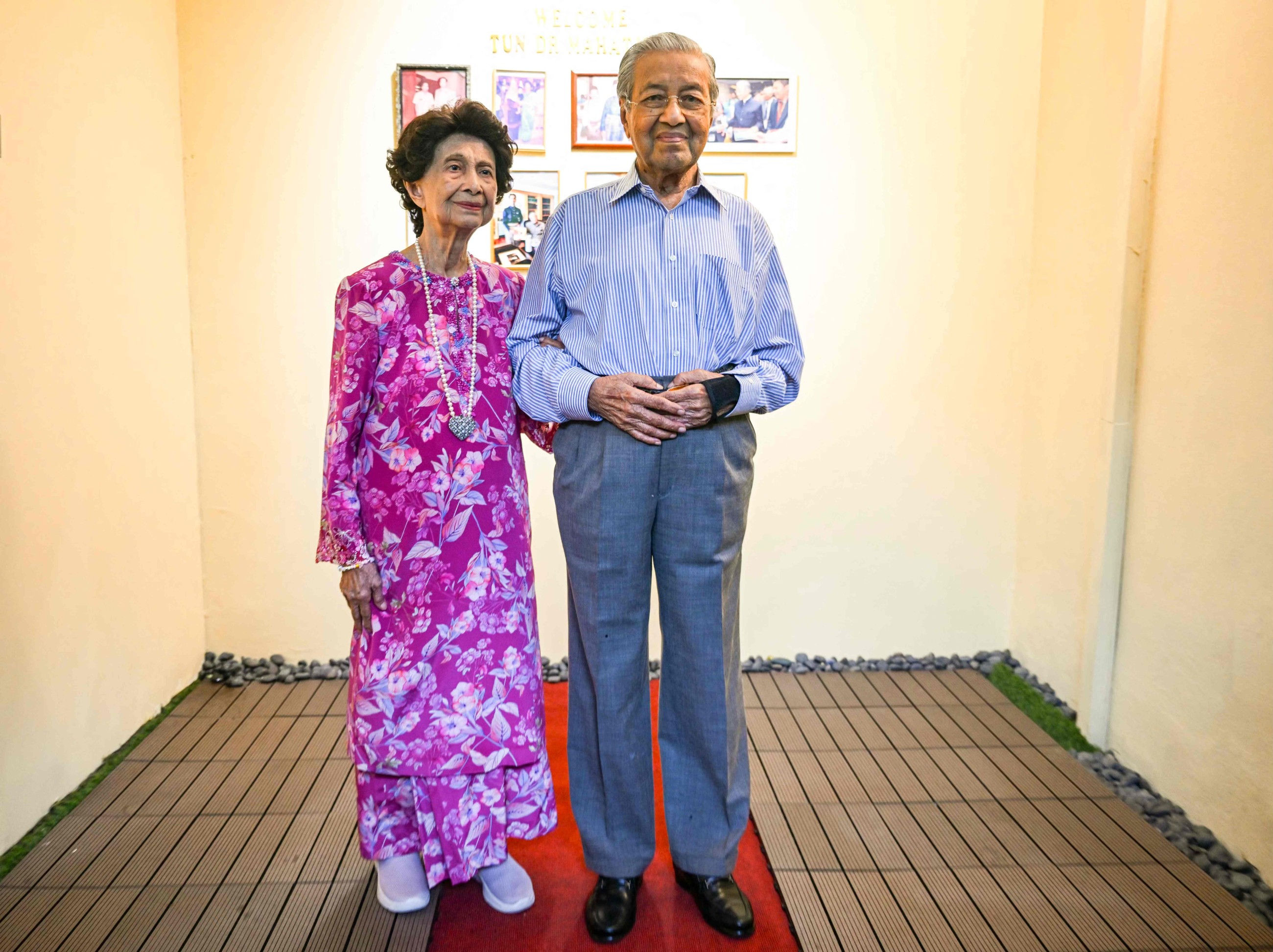 Malaysia ex-PM Mahathir's hip injury 'serious but not life-threatening:' Family