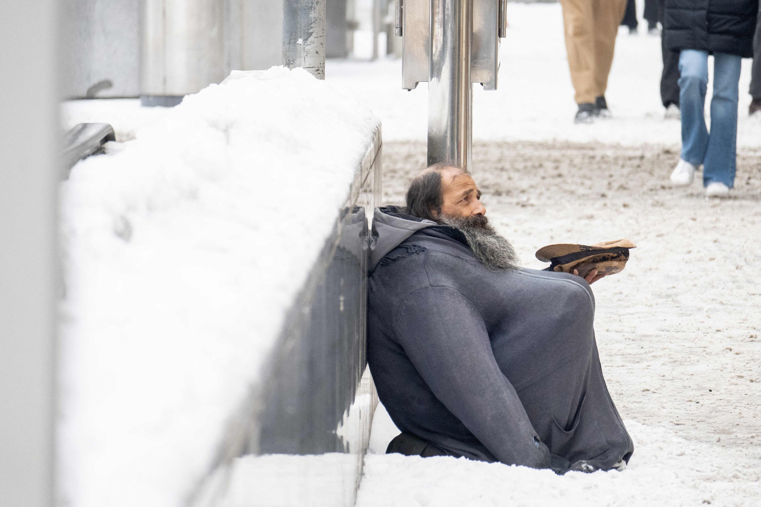 Snowstorms spark travel mayhem, power cuts in northern Europe