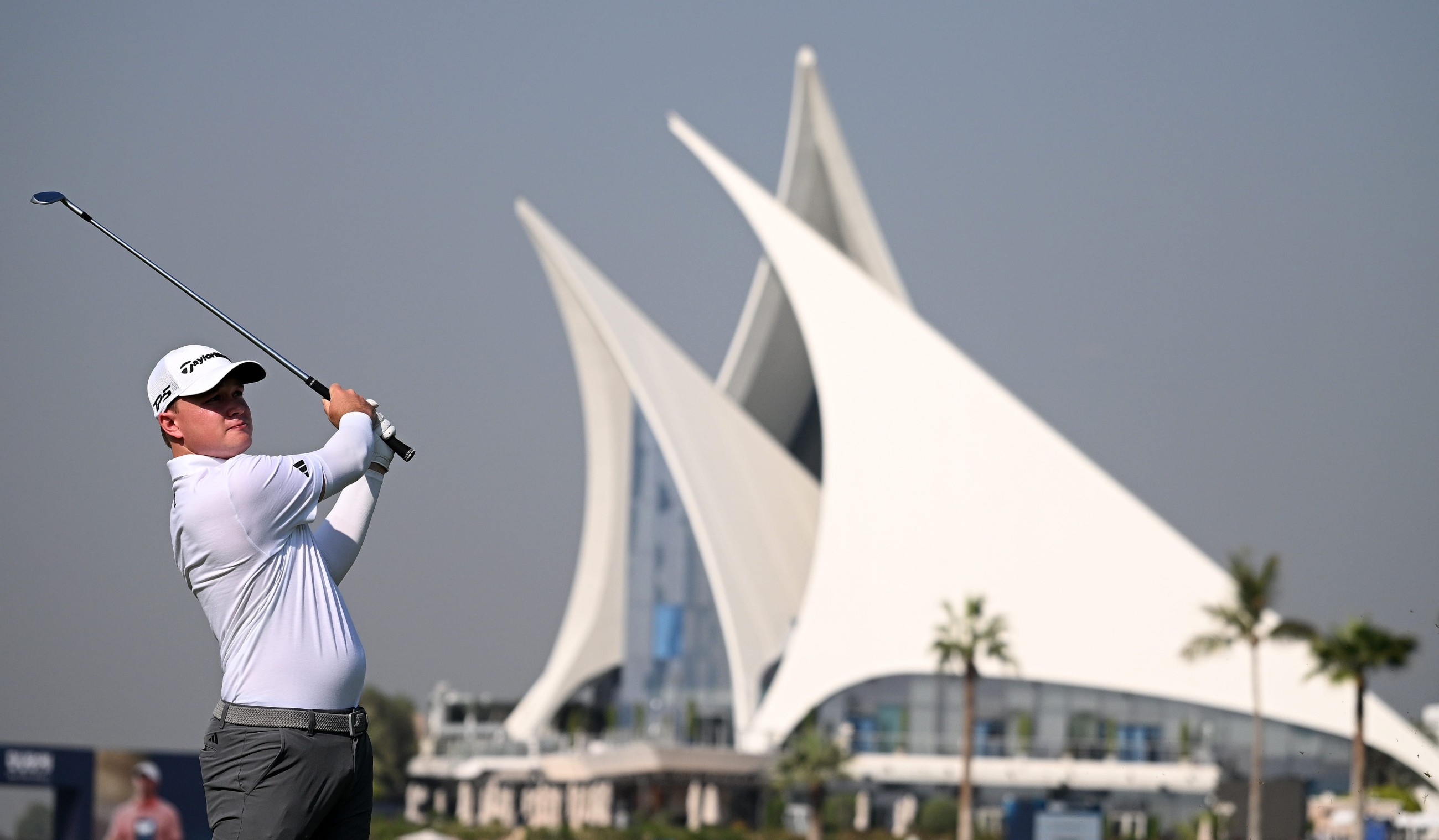 Race to Dubai leader Schaper chases 3rd straight win at Dubai Invitational