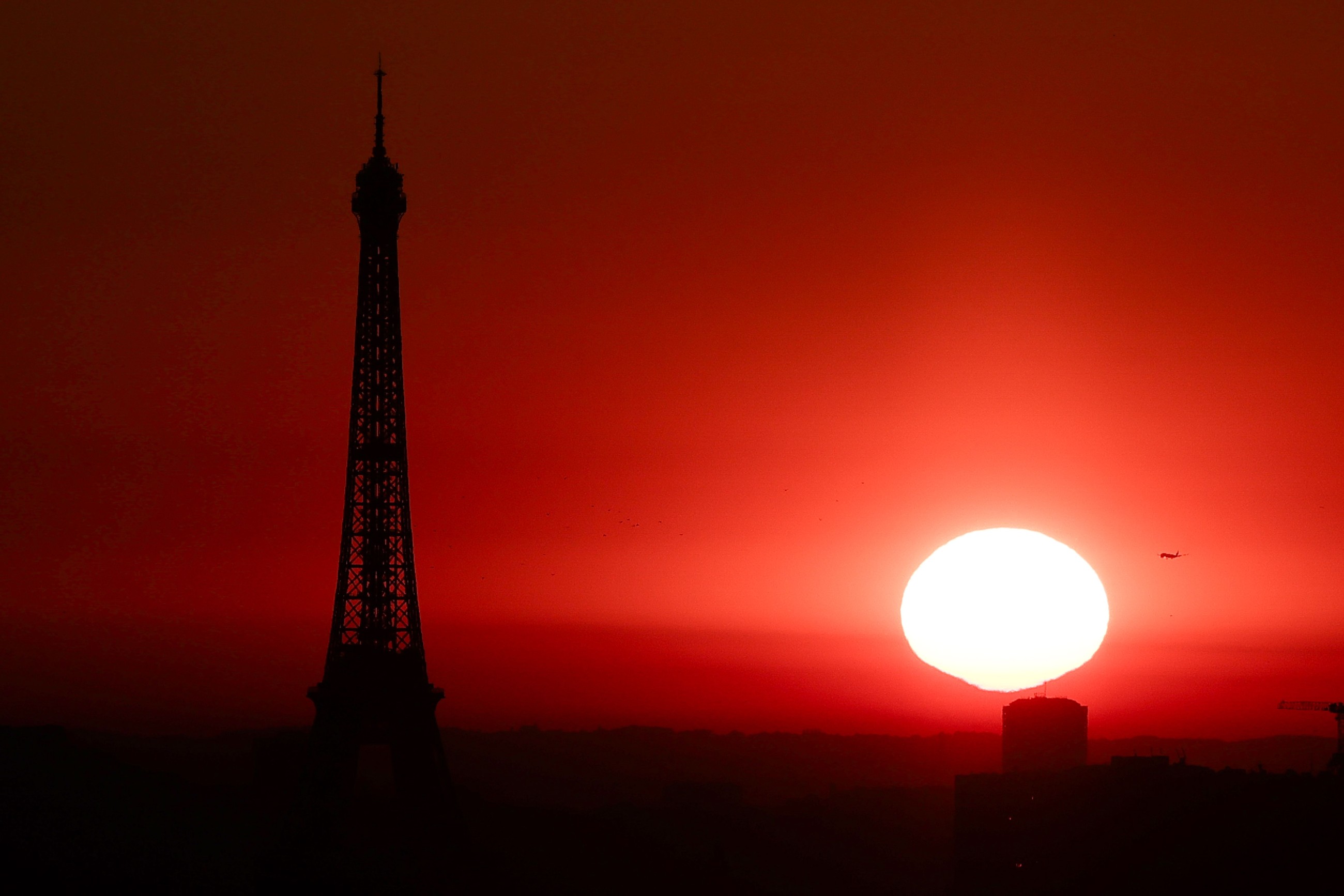 2025 was among world's three hottest years on record, WMO says