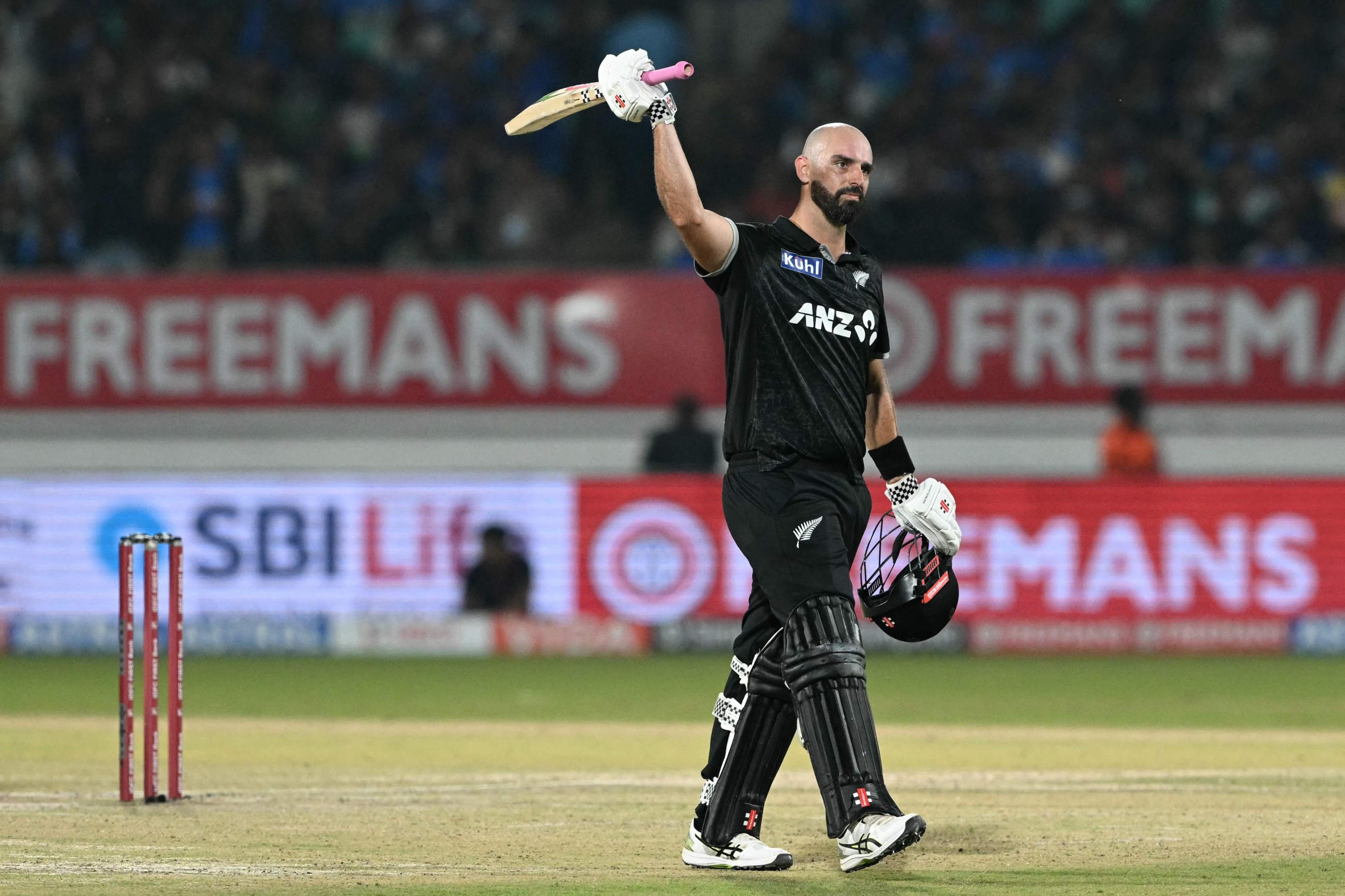 Mitchell steals Rahul’s thunder  as New Zealand level ODI series