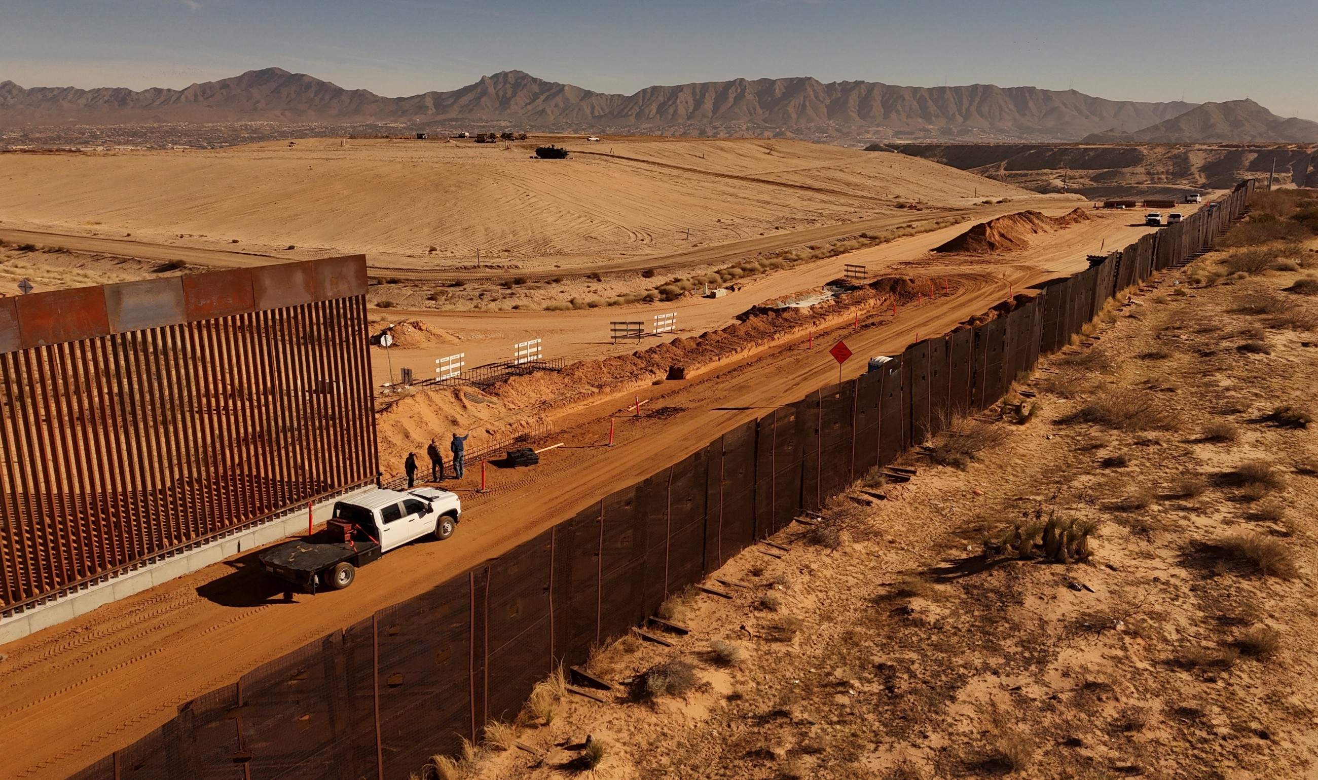 US to suspend immigrant visa processing for 75 nations, including Pakistan and Bangladesh, from Jan.21