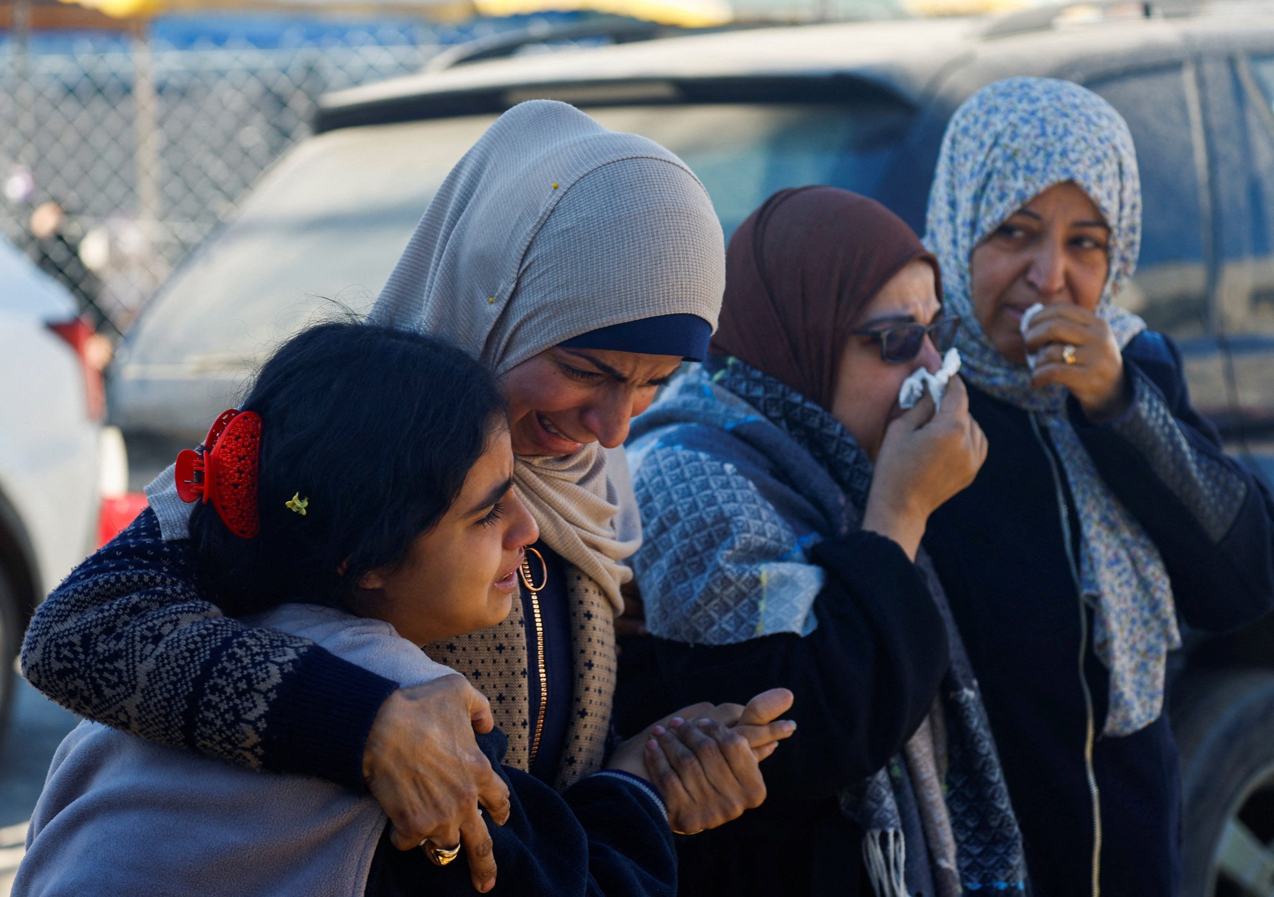 Gaza governance committee holds first meet