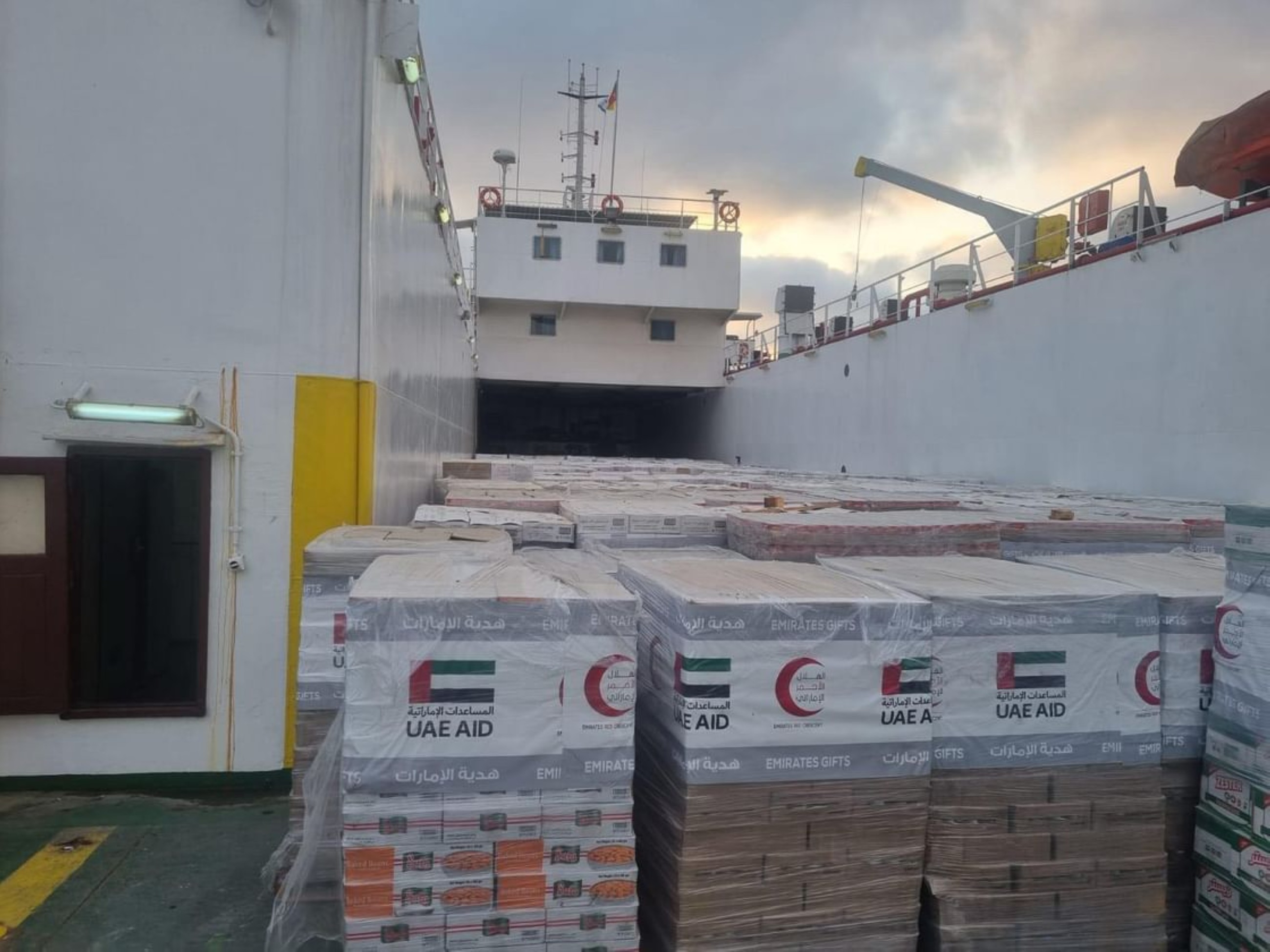 UAE begins loading 'Saqr Humanitarian Ship' in support of Gaza Strip