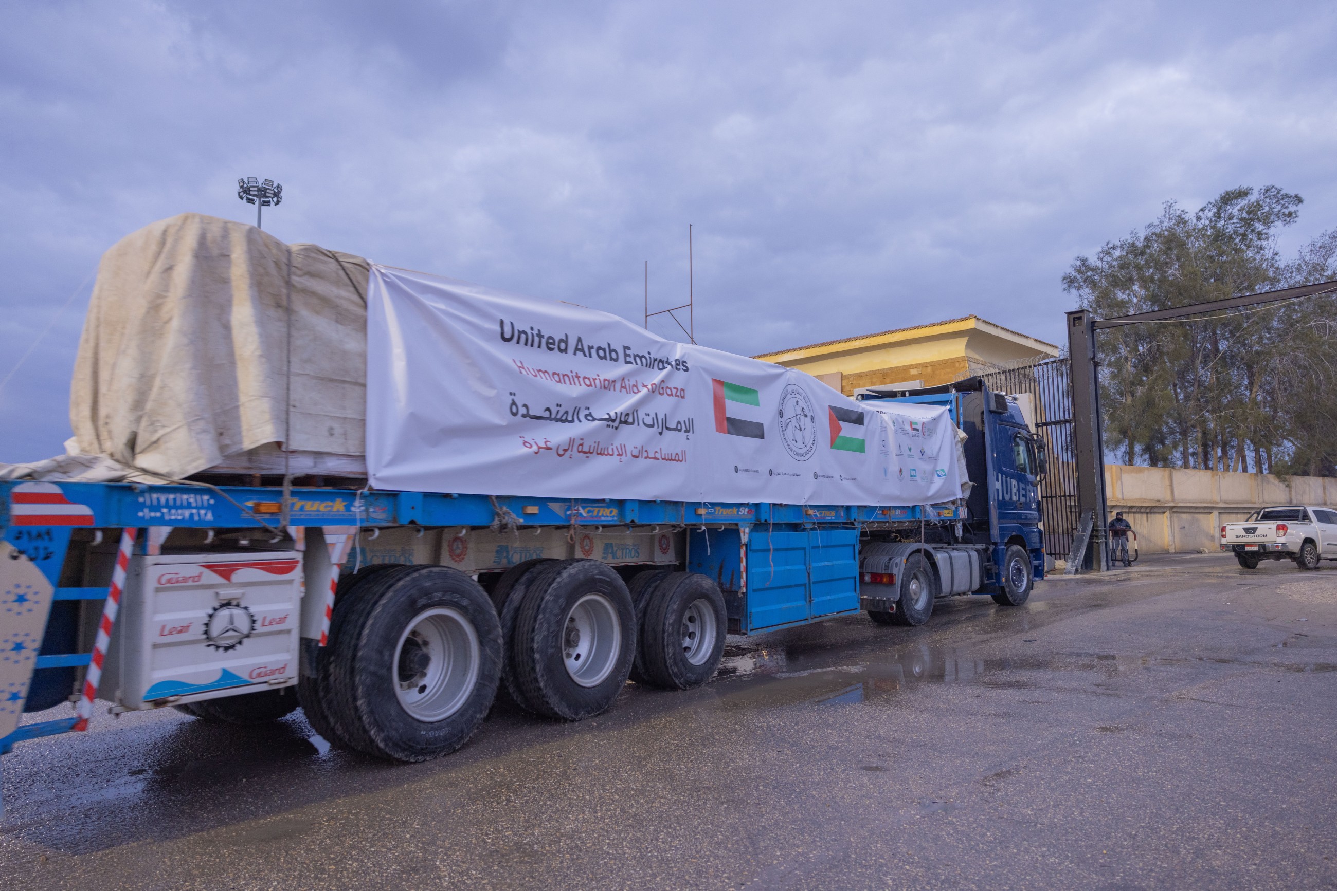 UAE aid convoys continue to deliver crucial relief supplies for Gazans