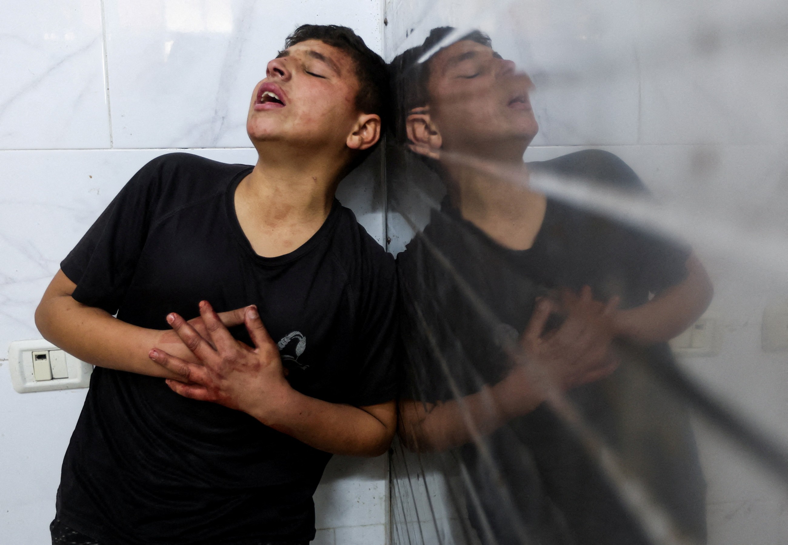 Israeli fire kills 11, including journalists in Gaza: Health officials