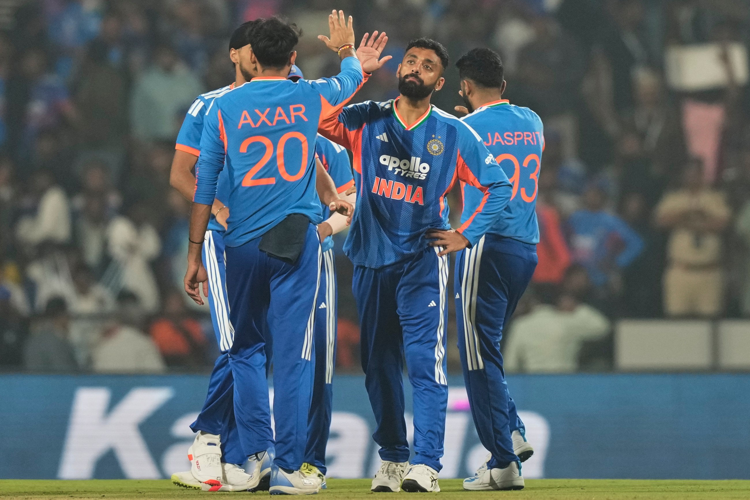 Varun is a magician, make no mistake, says Gavaskar after India’s win over NZ in 1st T20