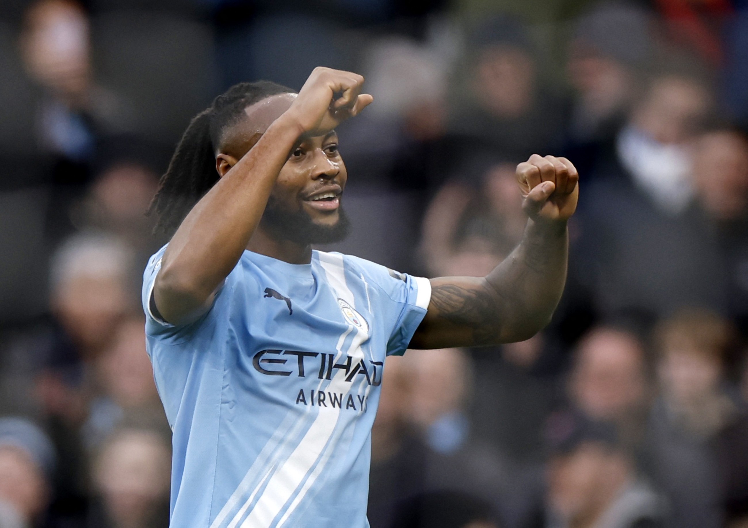 Spurs slip at Burnley increases pressure on Frank as  City triumph to curtail Arsenal lead, Hammers win