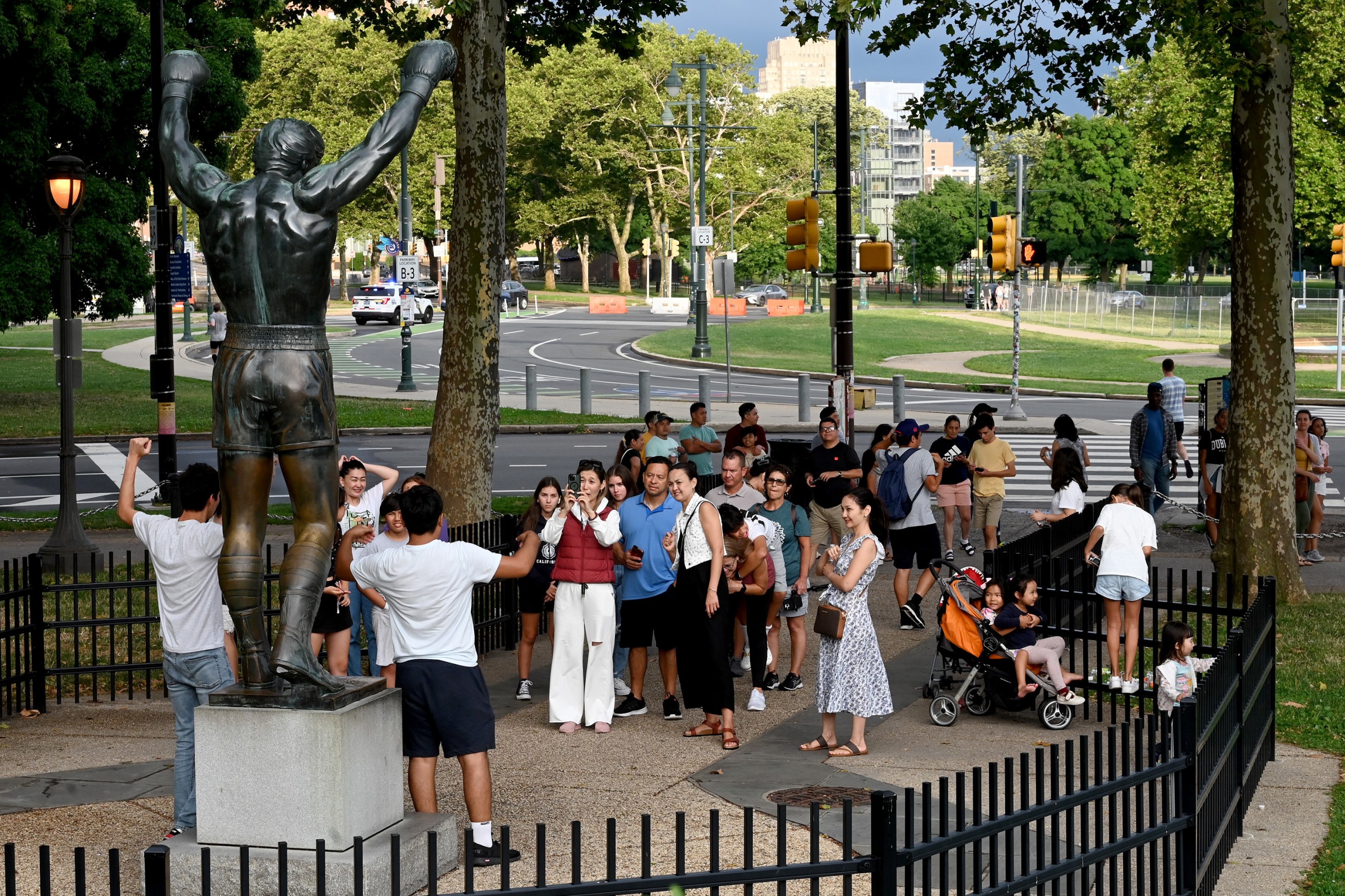 Yo, Philly! There&rsquo;s no need to move the Rocky statue from art museum