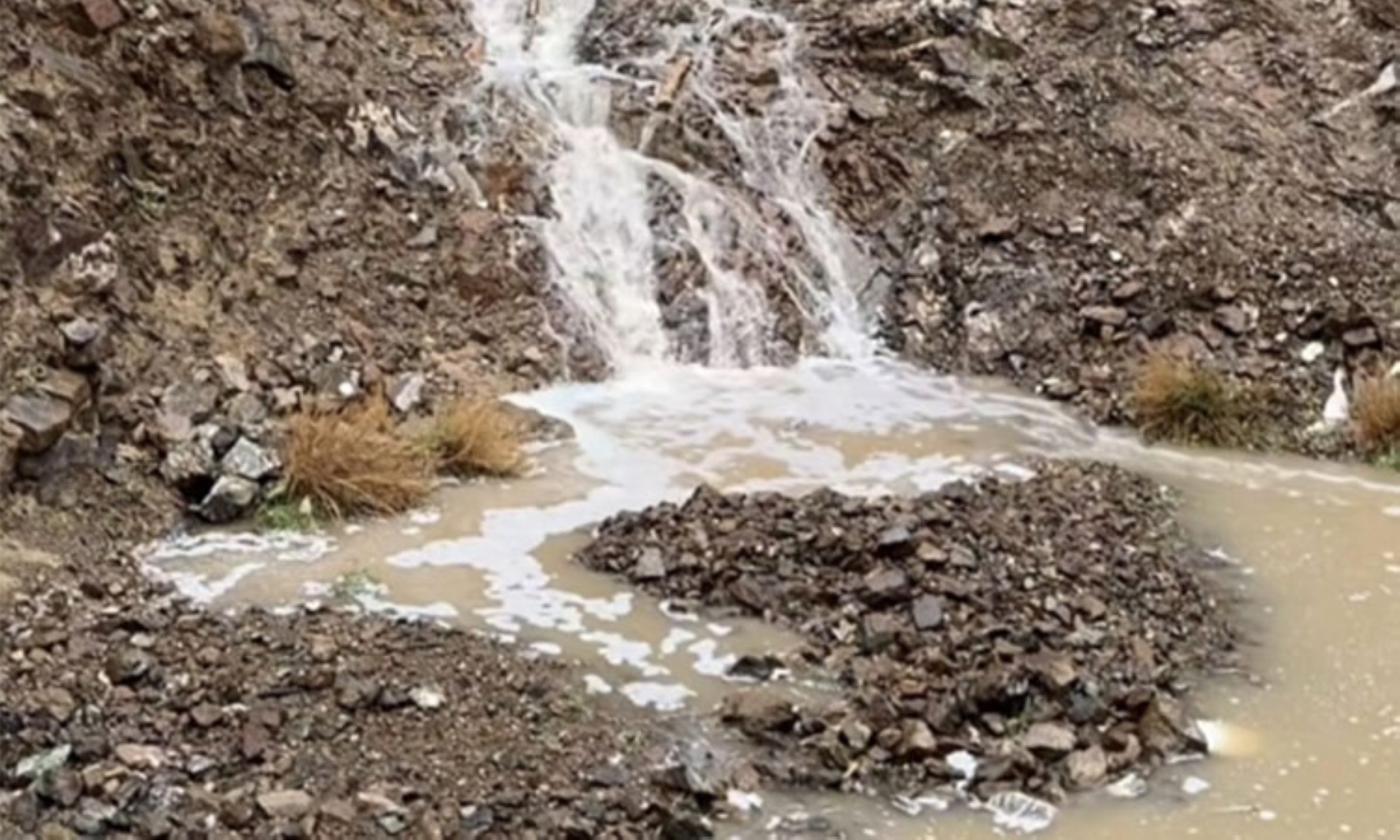 Rain lashes several areas of UAE; 5.8˚C temperature recorded in Ras Al Khaimah