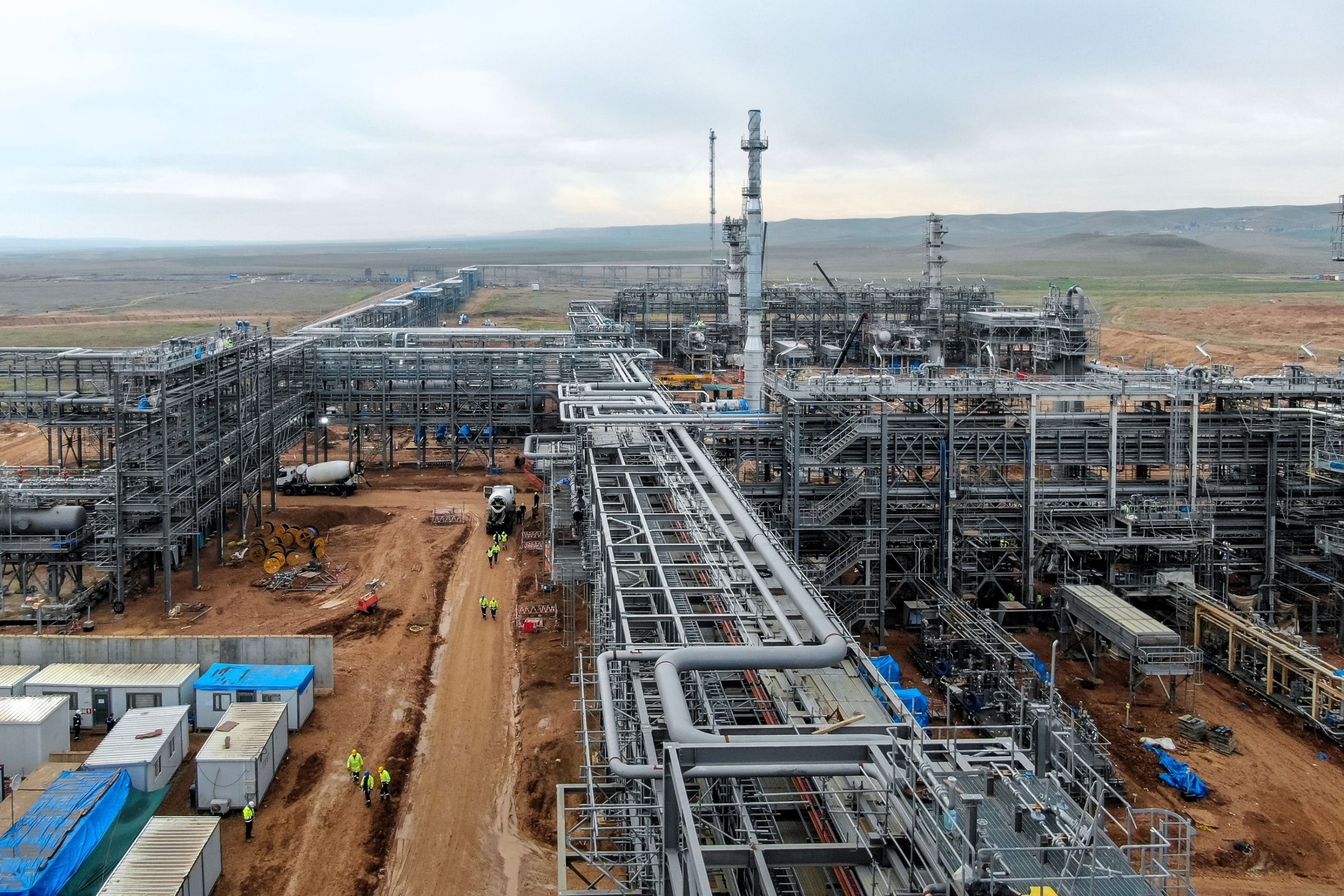 Dana Gas, Crescent Petroleum sign major long-term gas deals