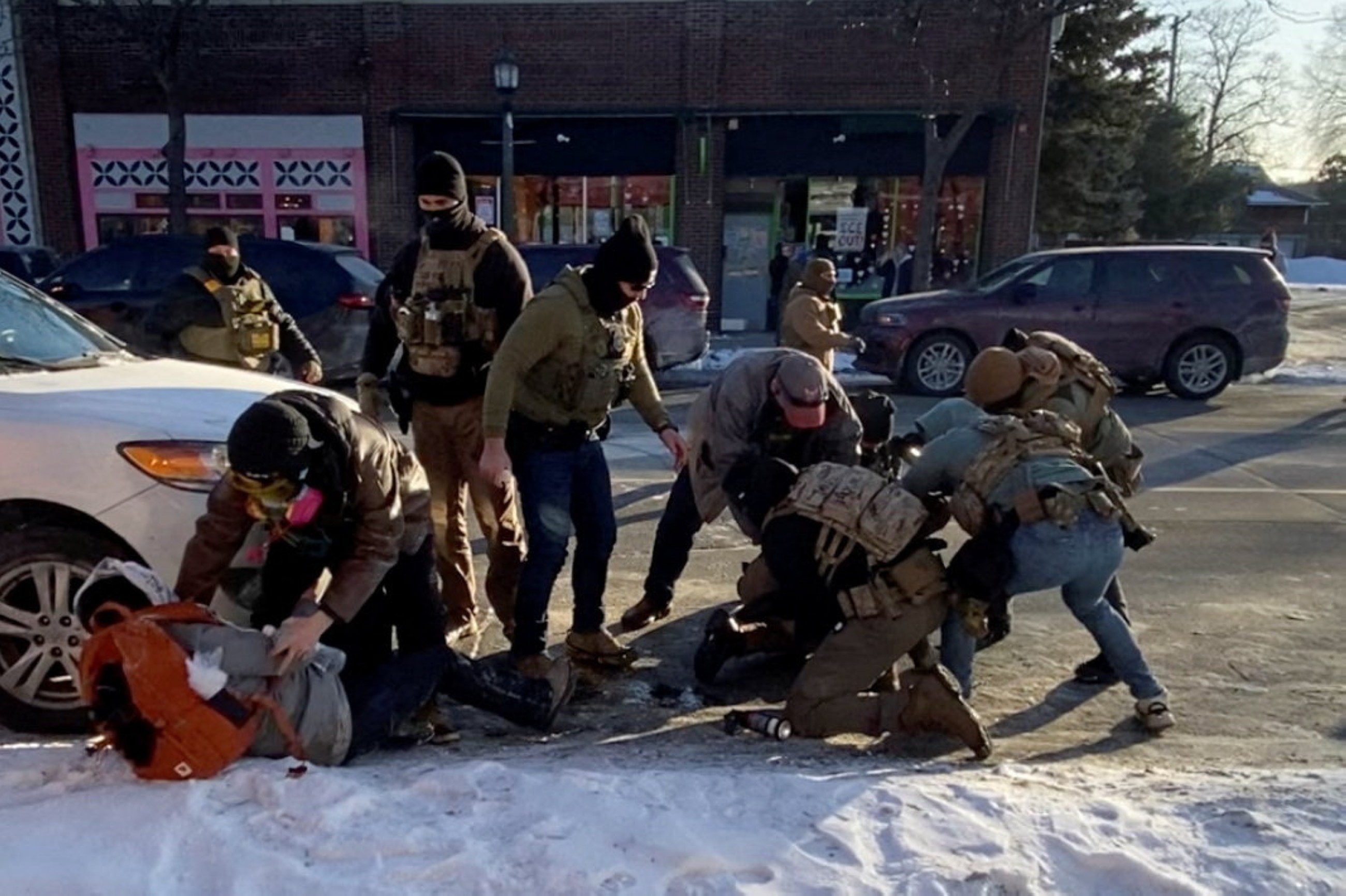 Man killed by US federal agents was nurse who 'wanted to make a difference'