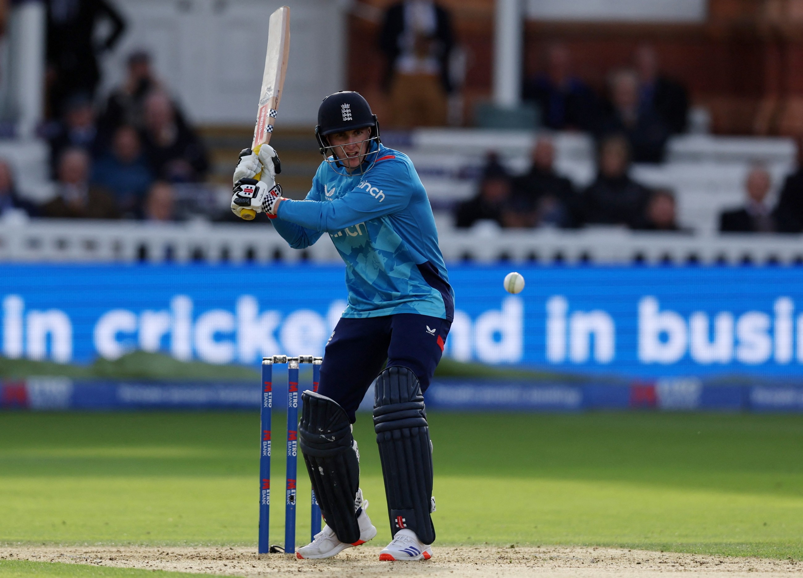 Root and Brook smash centuries as England beat Lanka in final ODI to claim series