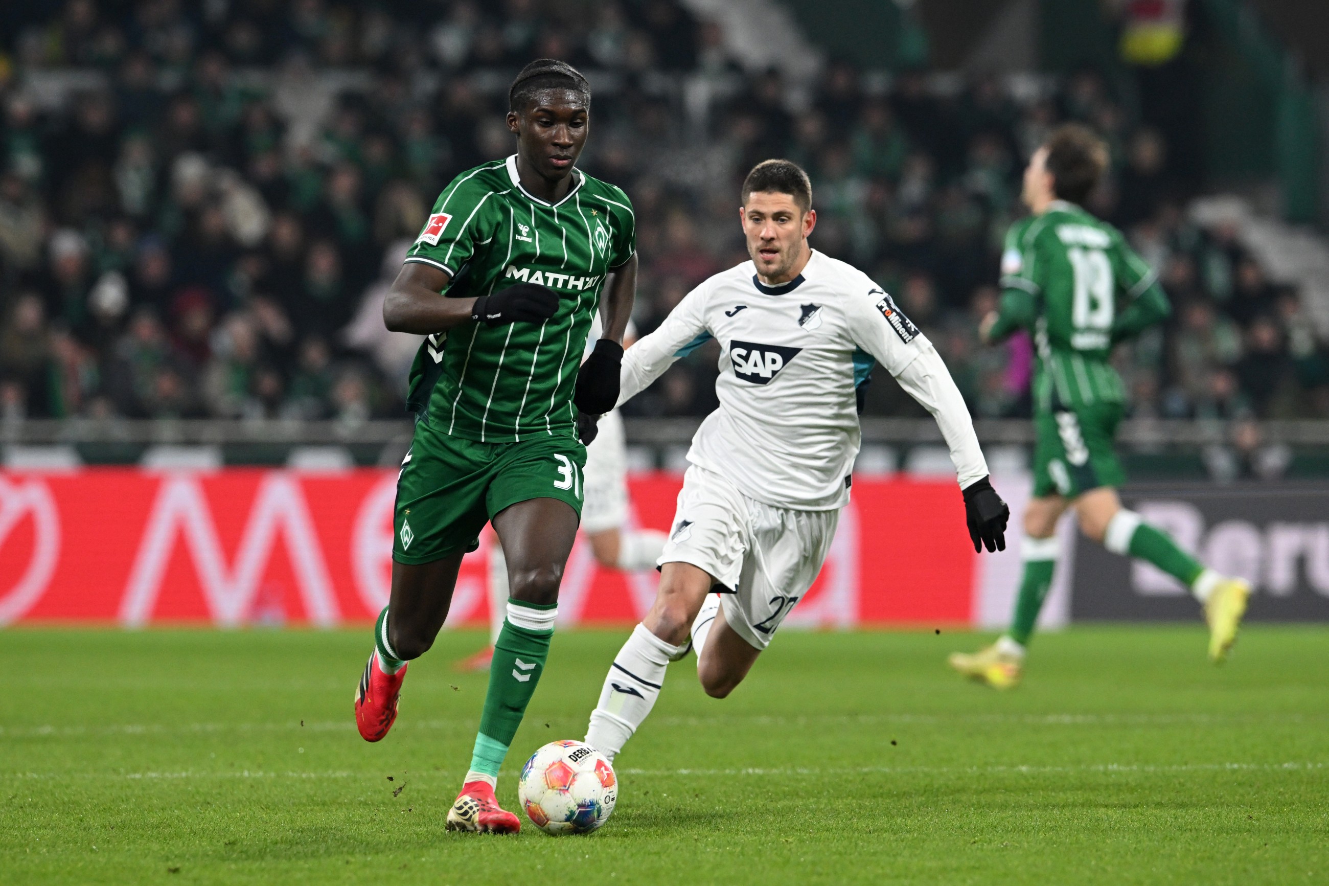 Prass stunner helps Hoffenheim go third, Leipzig and Pauli play draw