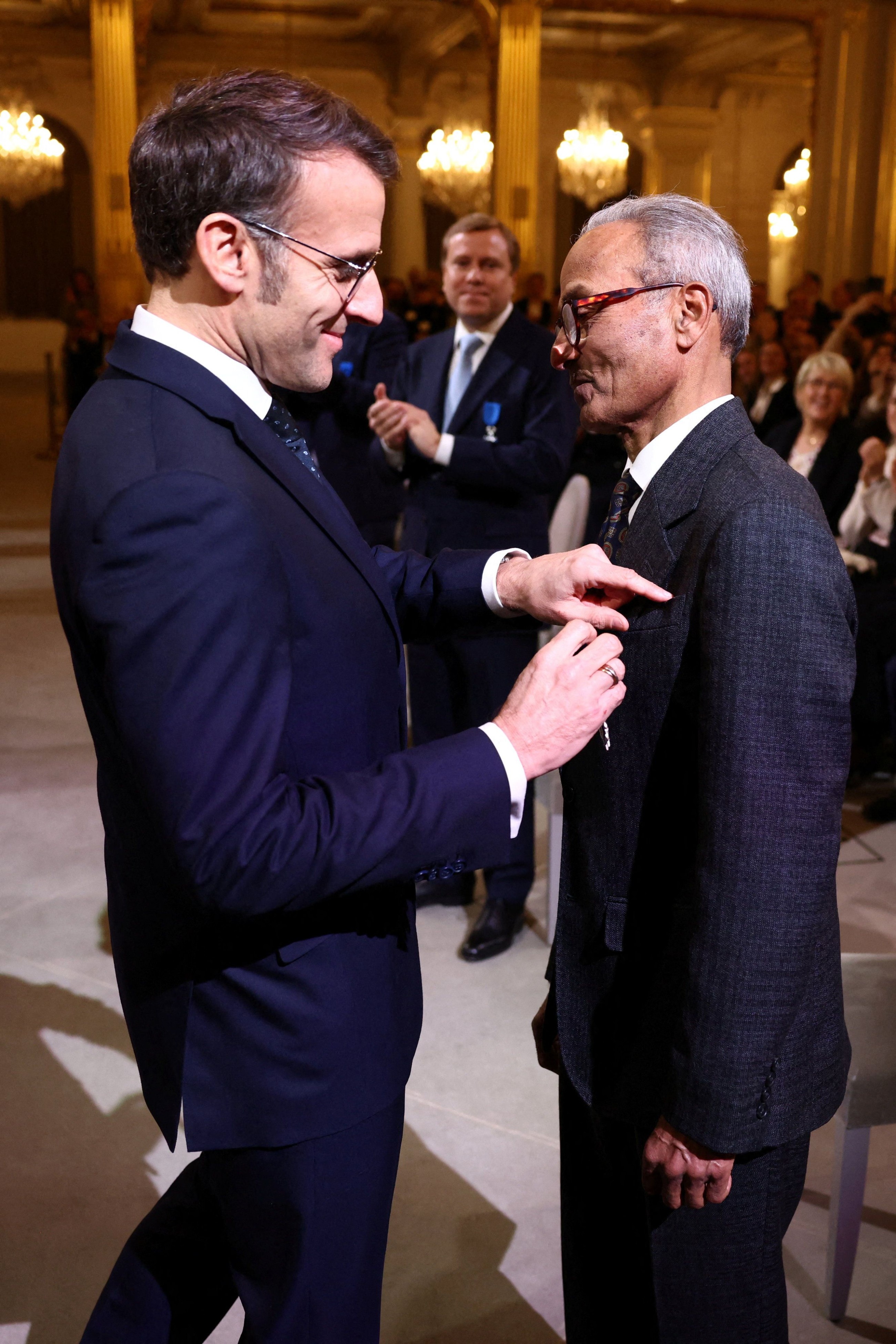 'I am a knight:' Paris' last newspaper hawker gets top French award