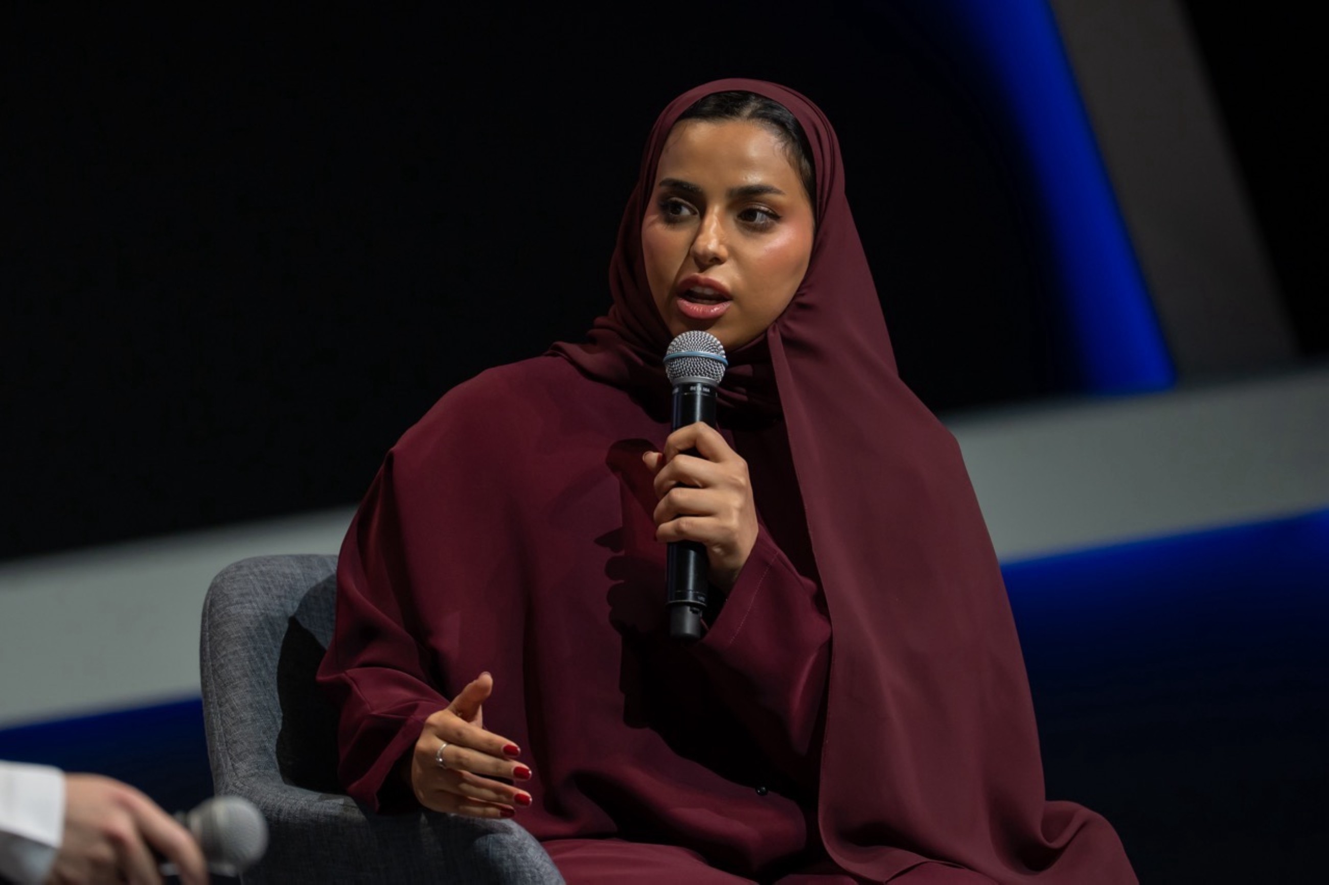 'Kandura, shayla help foreigners grasp our culture'