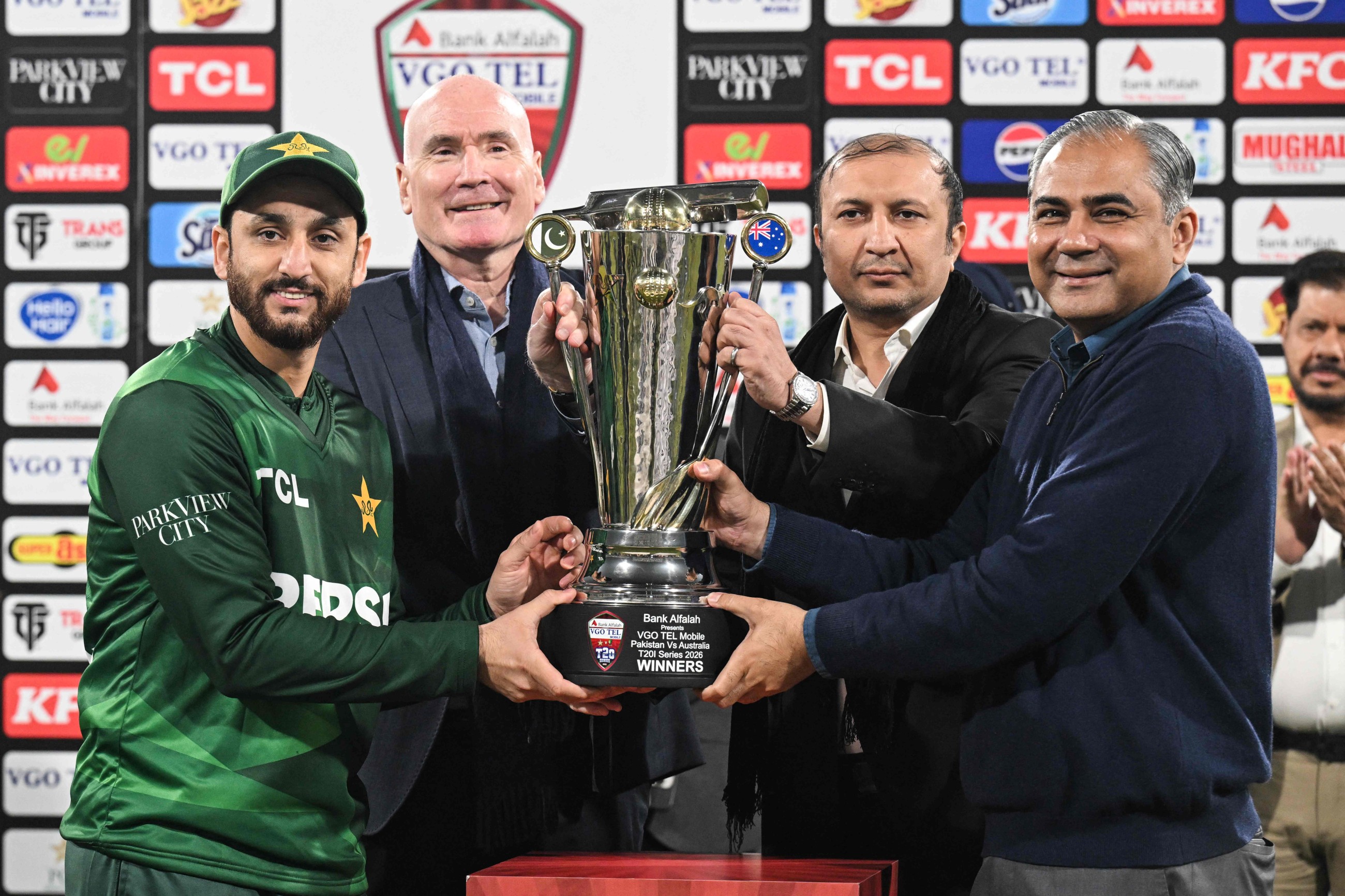 Pakistan sweep T20 series against Australia to get World Cup boost