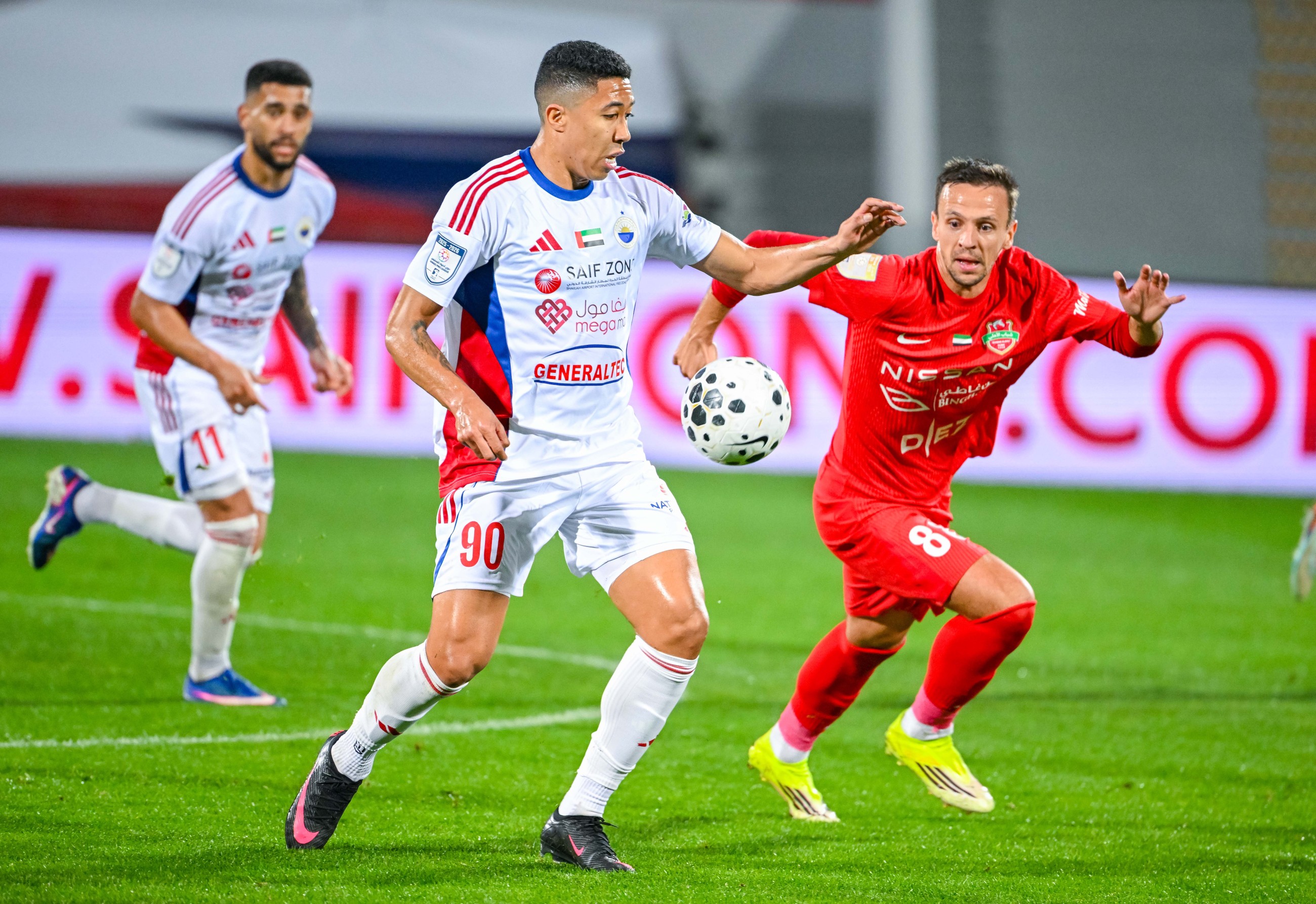 Shabab Al Ahli extend lead with victory over Sharjah as Khorfakkan triumph