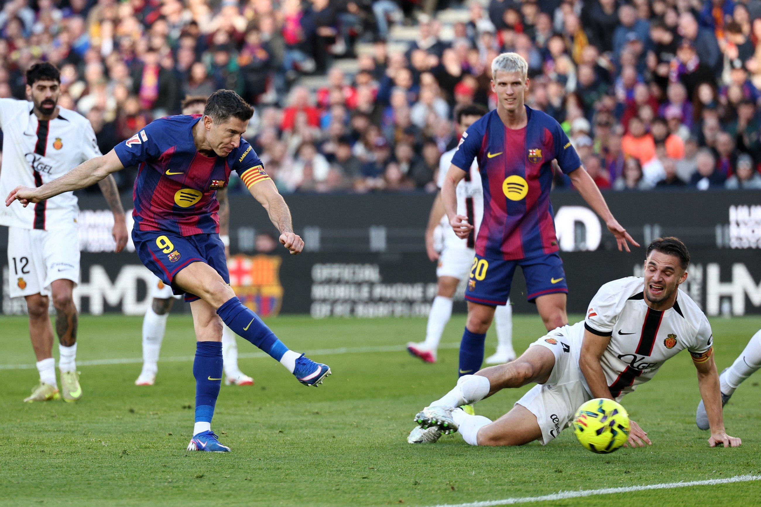 Barca beat Mallorca to stretch La Liga lead, Osasuna down Celta