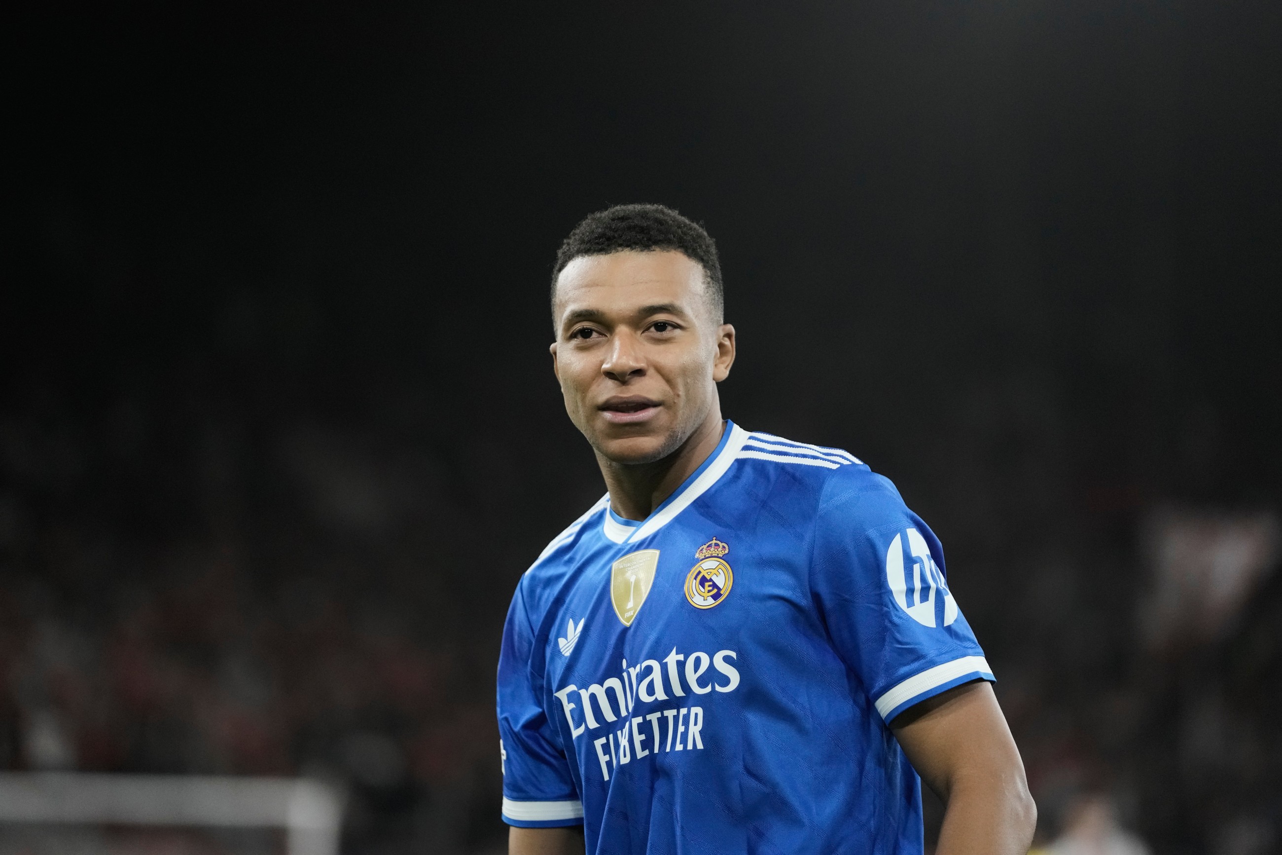 Real edge past Valencia to stay  on Barca’s tail, Atletico falter against Betis