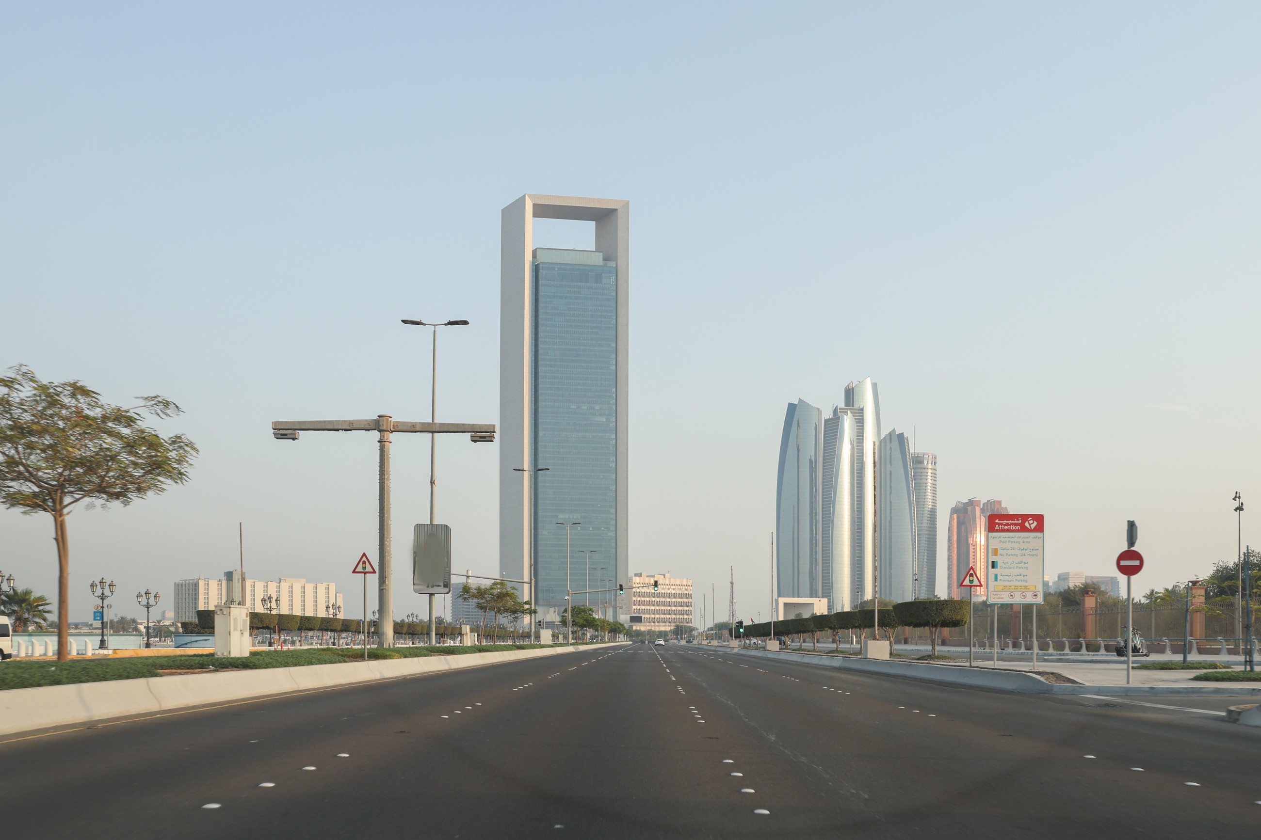 Speed limit reduced on three major roads in Abu Dhabi