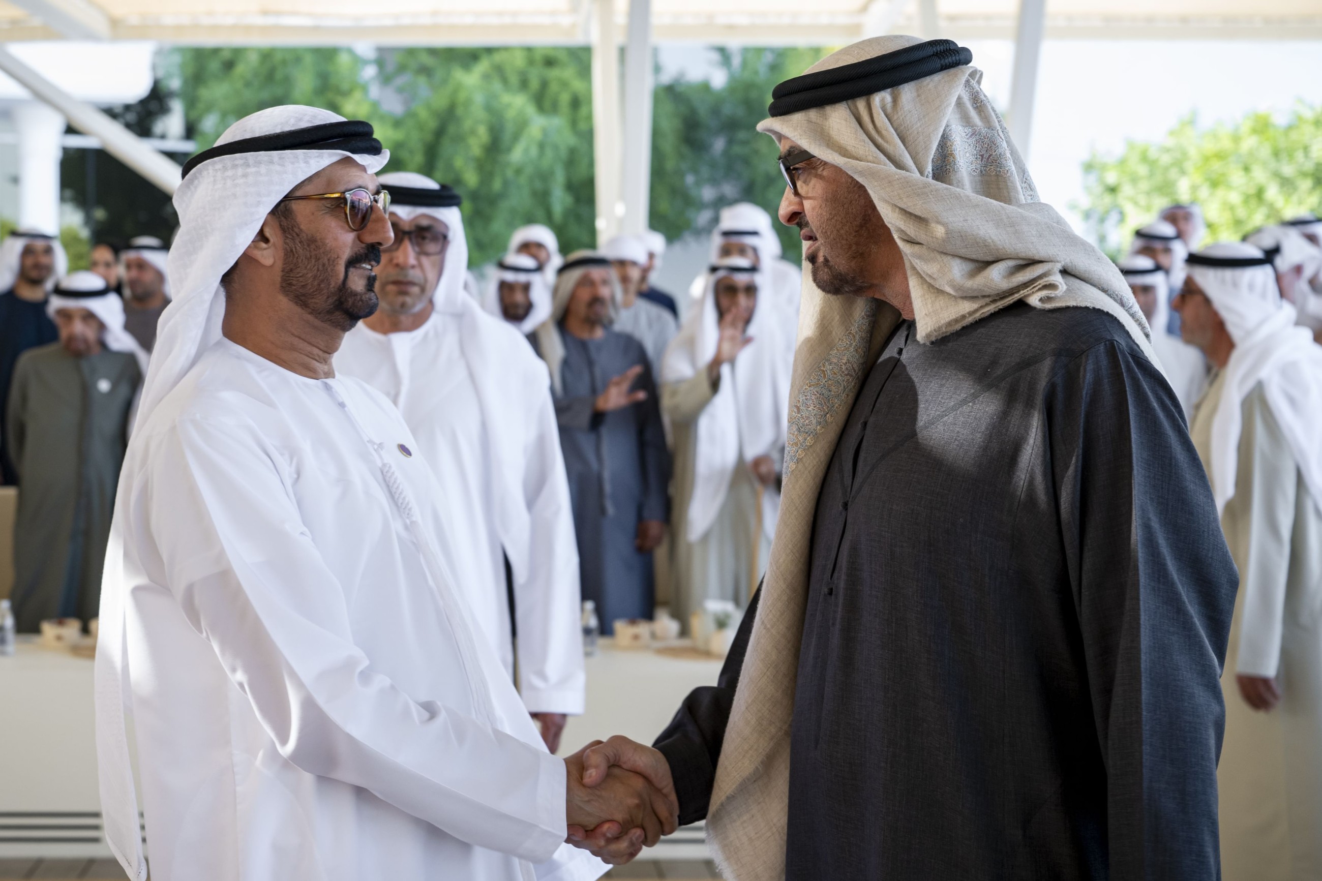 UAE President receives participants in First UAE Second-Tier Leadership Executive Programme in China