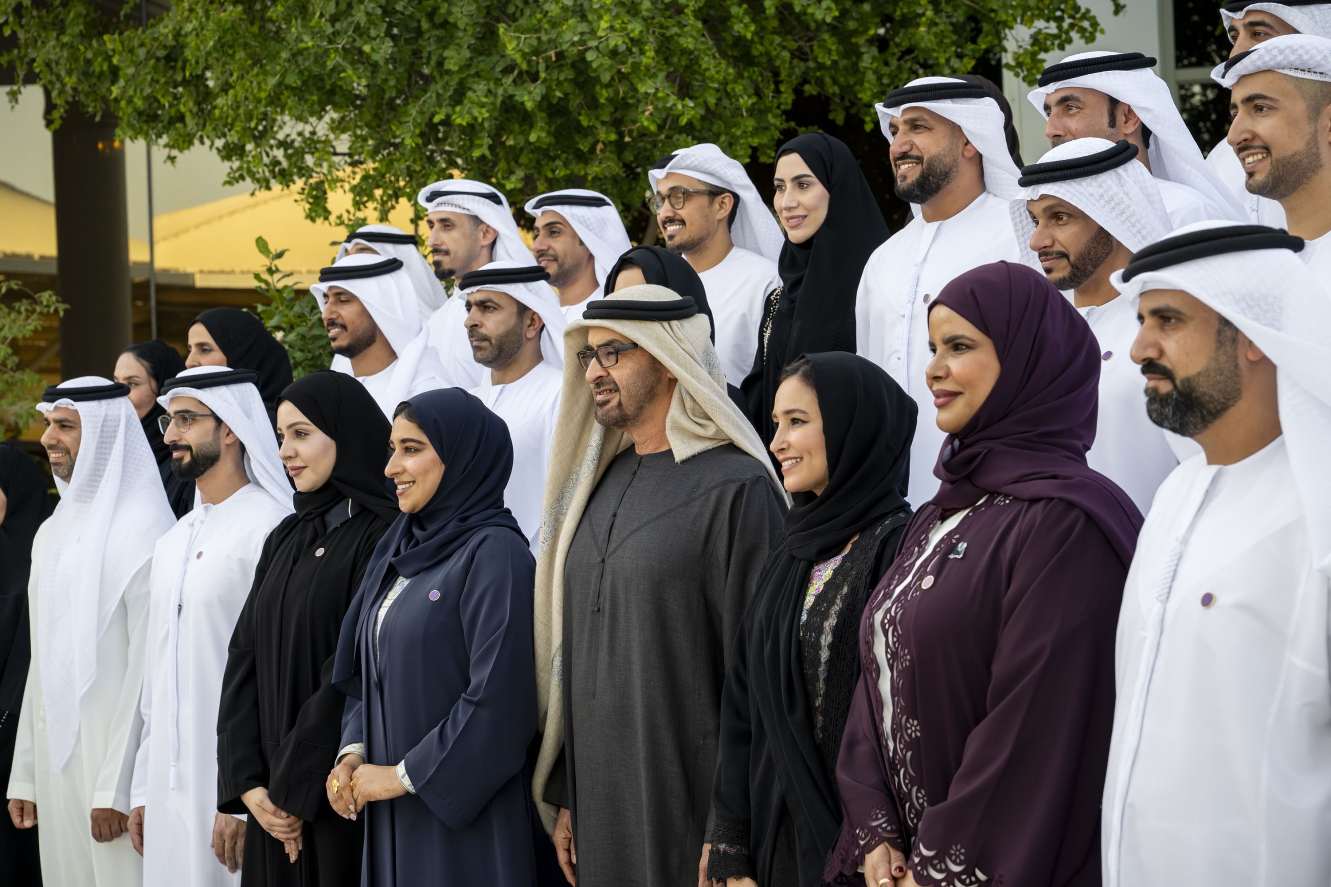 UAE President receives participants in First UAE Second-Tier Leadership Executive Programme in China