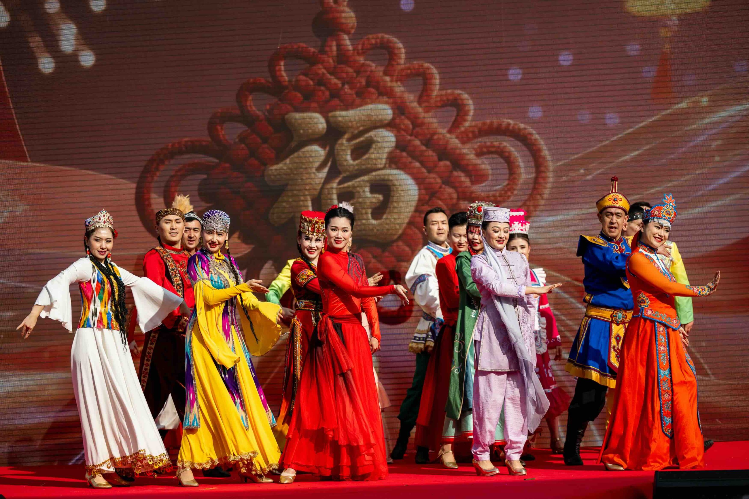 Dubai Police, over 3,000 performers celebrate Year of the Horse at Expo City