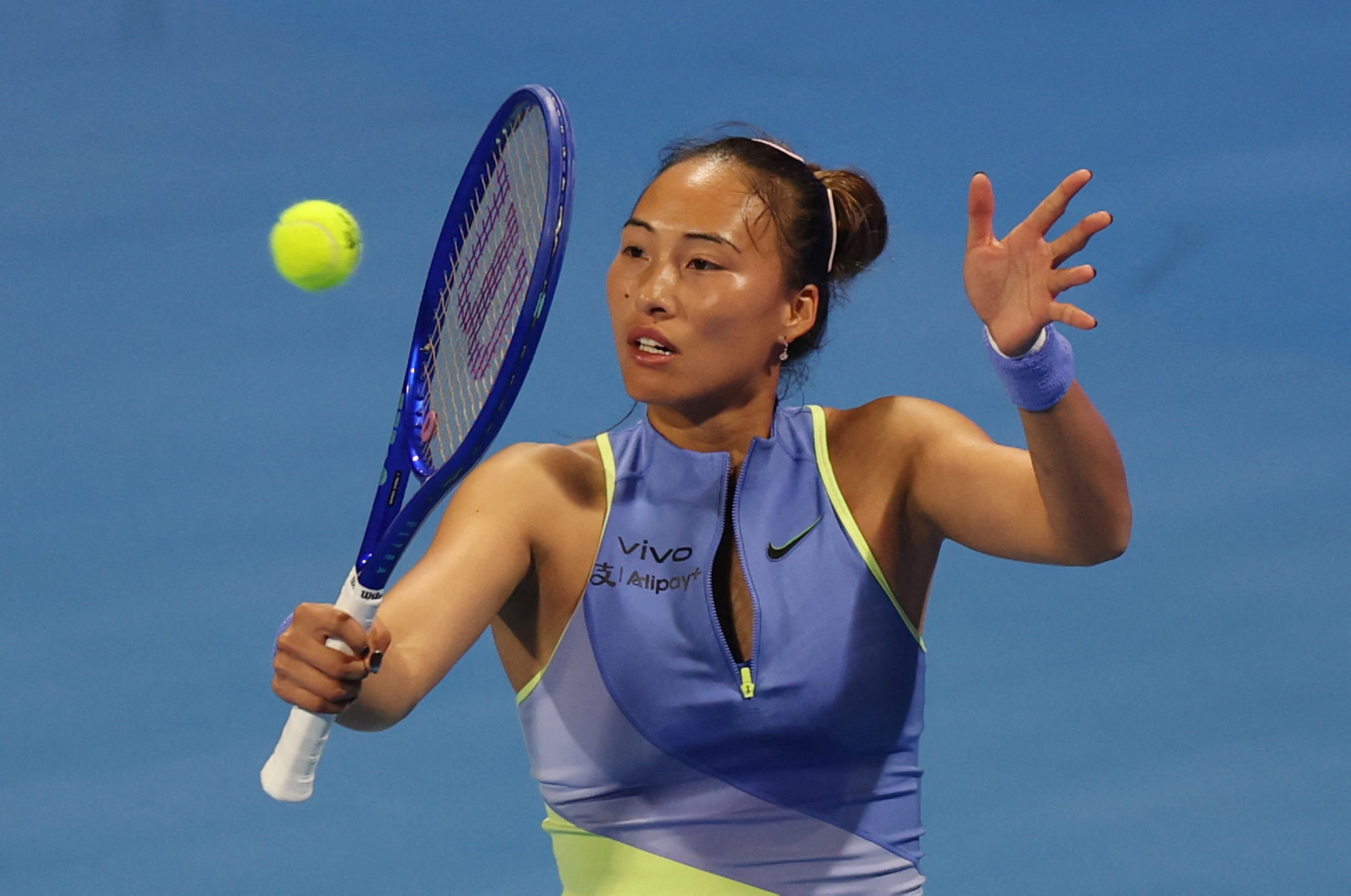 Swiatek, Rybakina fight back to reach Qatar Open quarter-finals