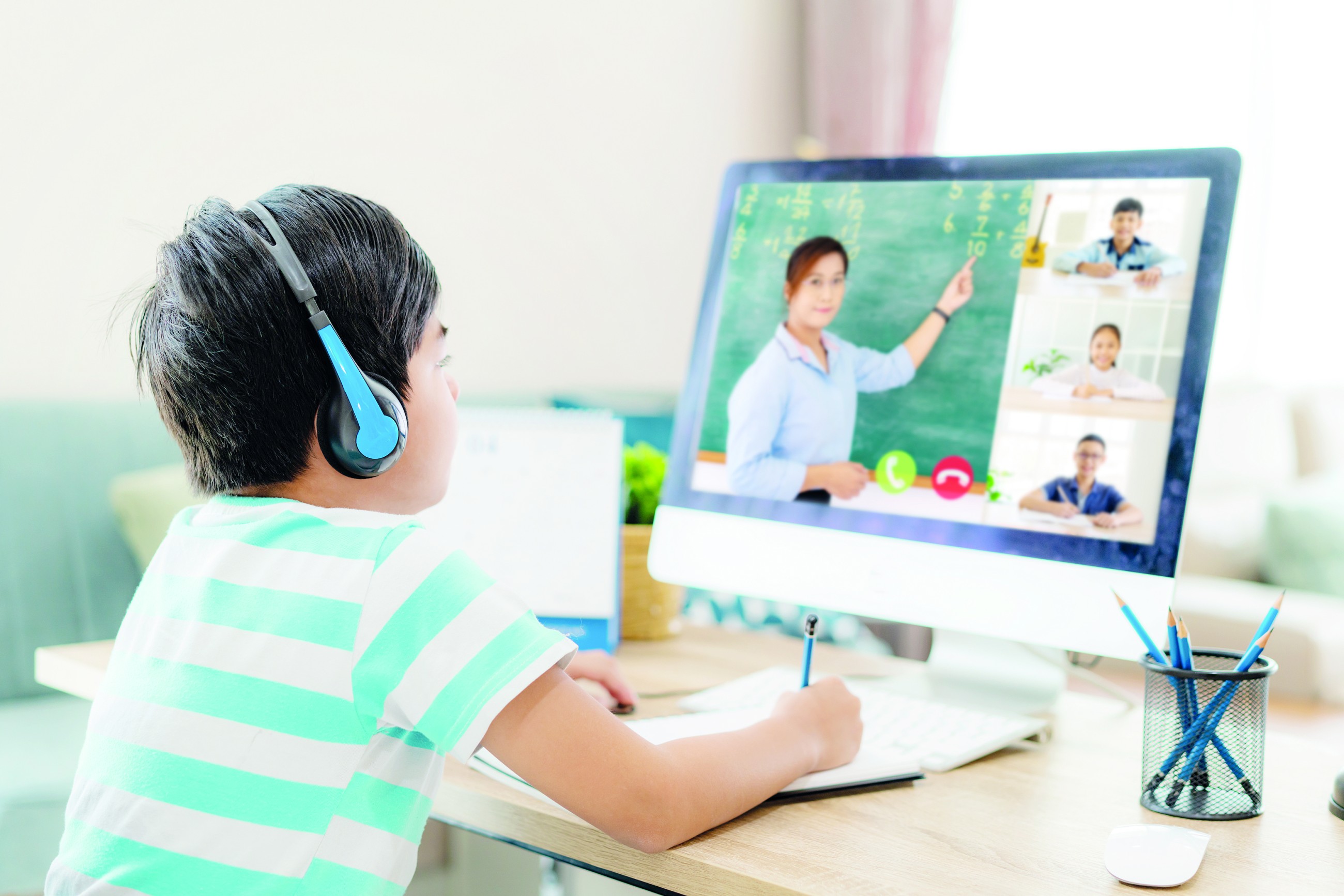 Online classes for UAE public schools on Fridays during Ramadan