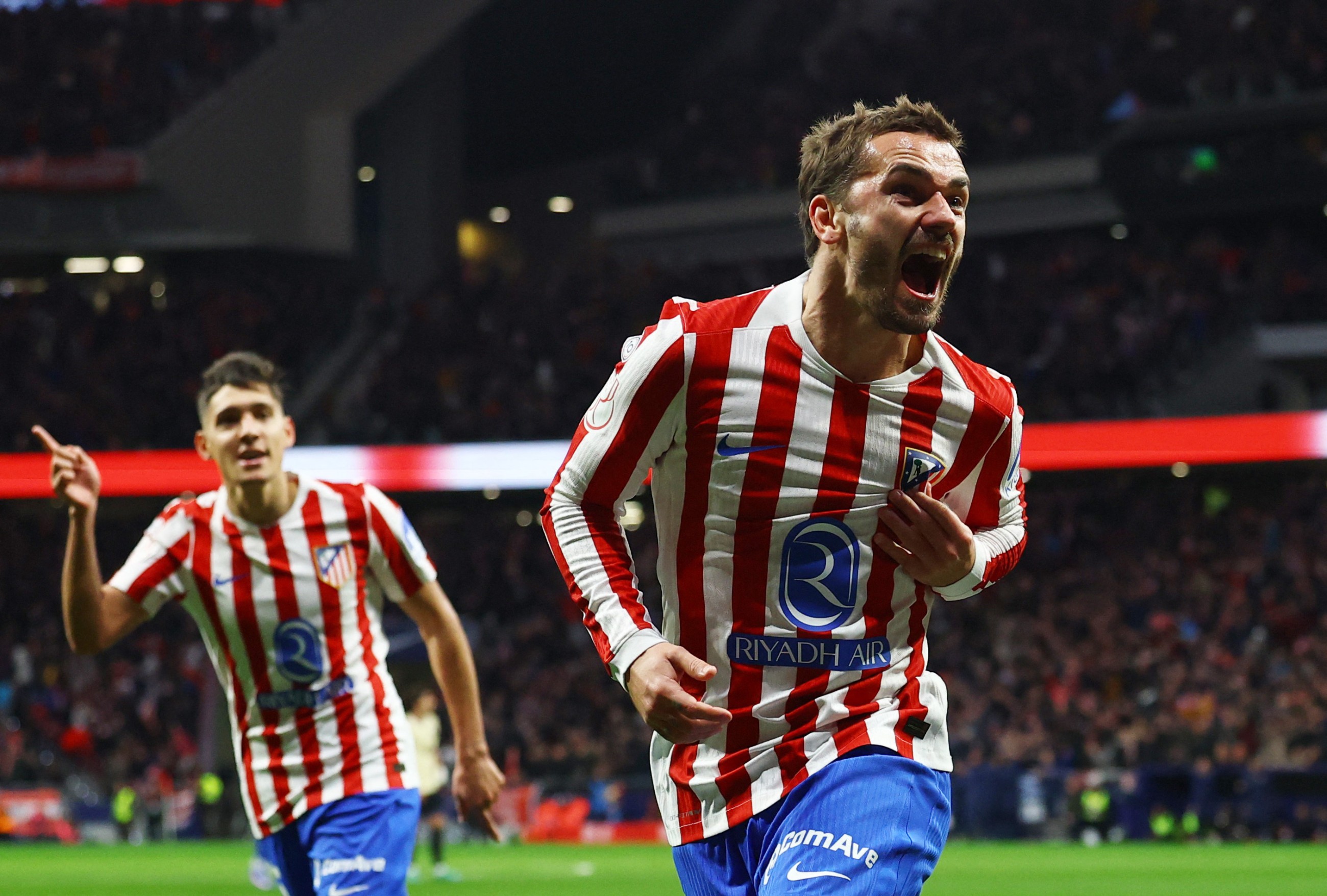 Atletico hit Barca for four to take giant step toward King&rsquo;s Cup final