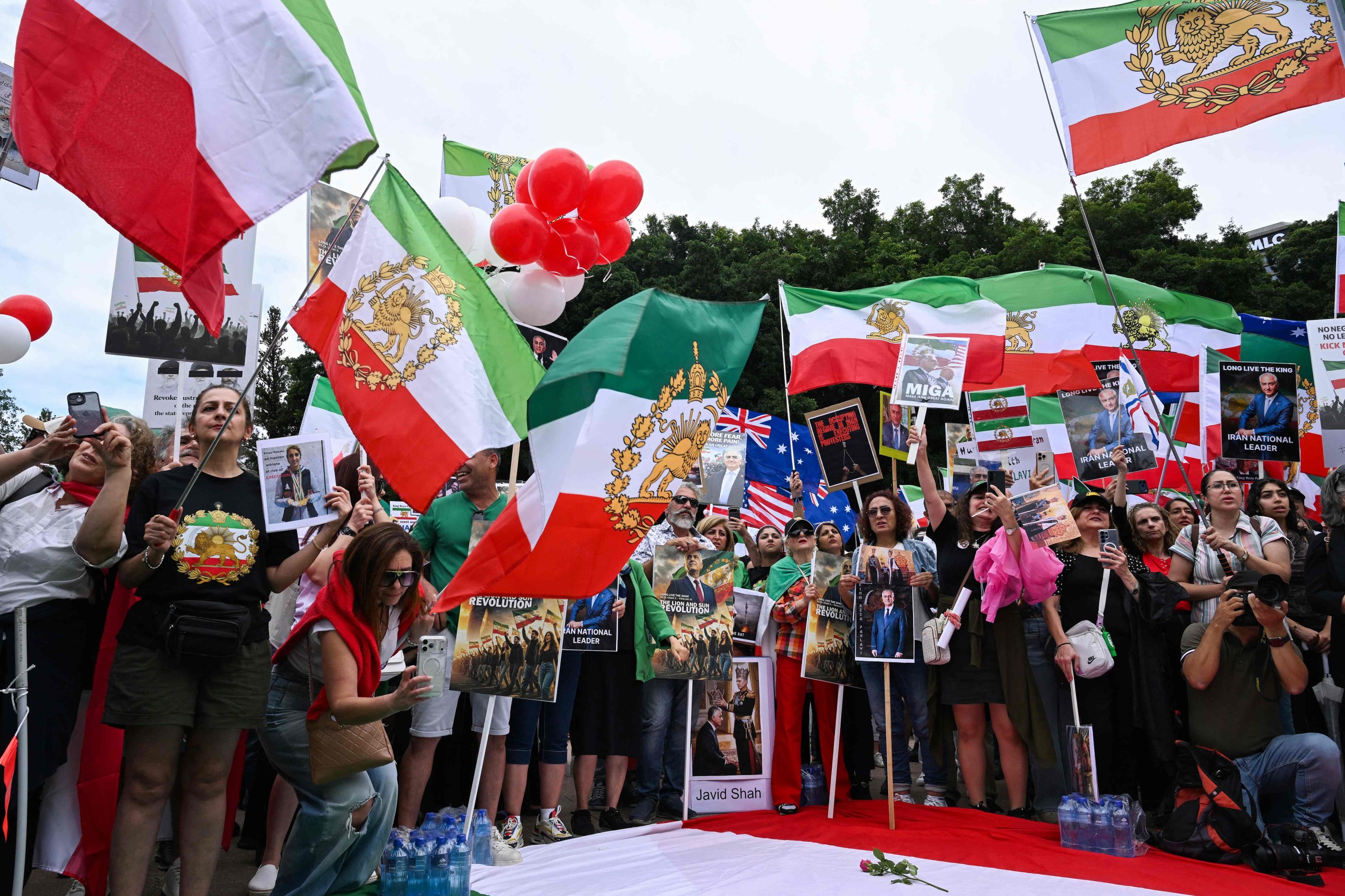 Iran regime change could be 'best thing', says Trump