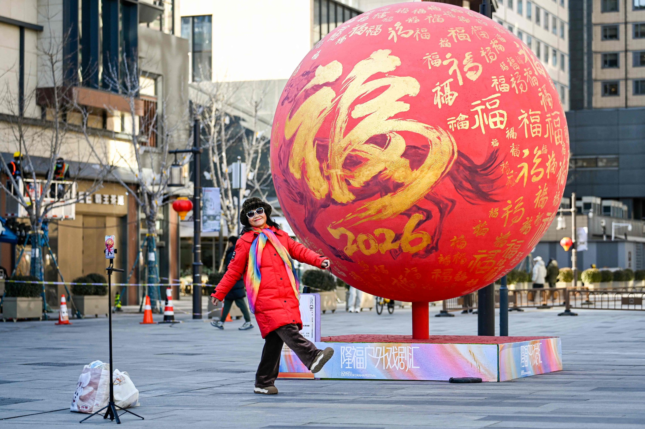 China confirms visa-free access for Canada, UK visitors from Feb.17