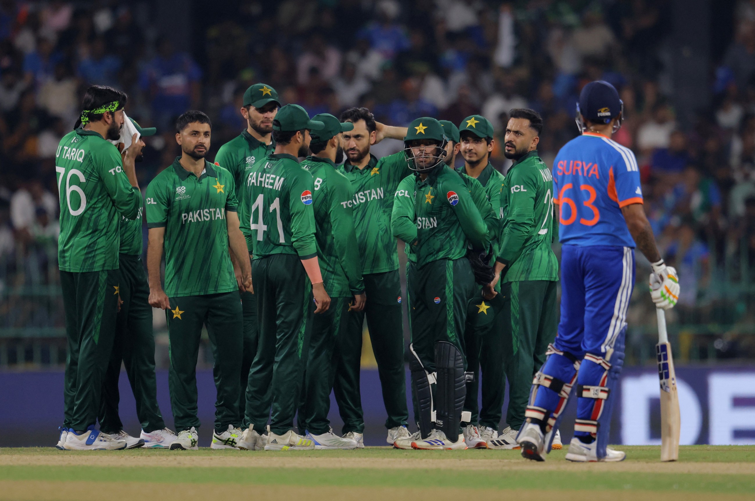 Pakistan need 176 to win thriller T20 World Cup clash against India