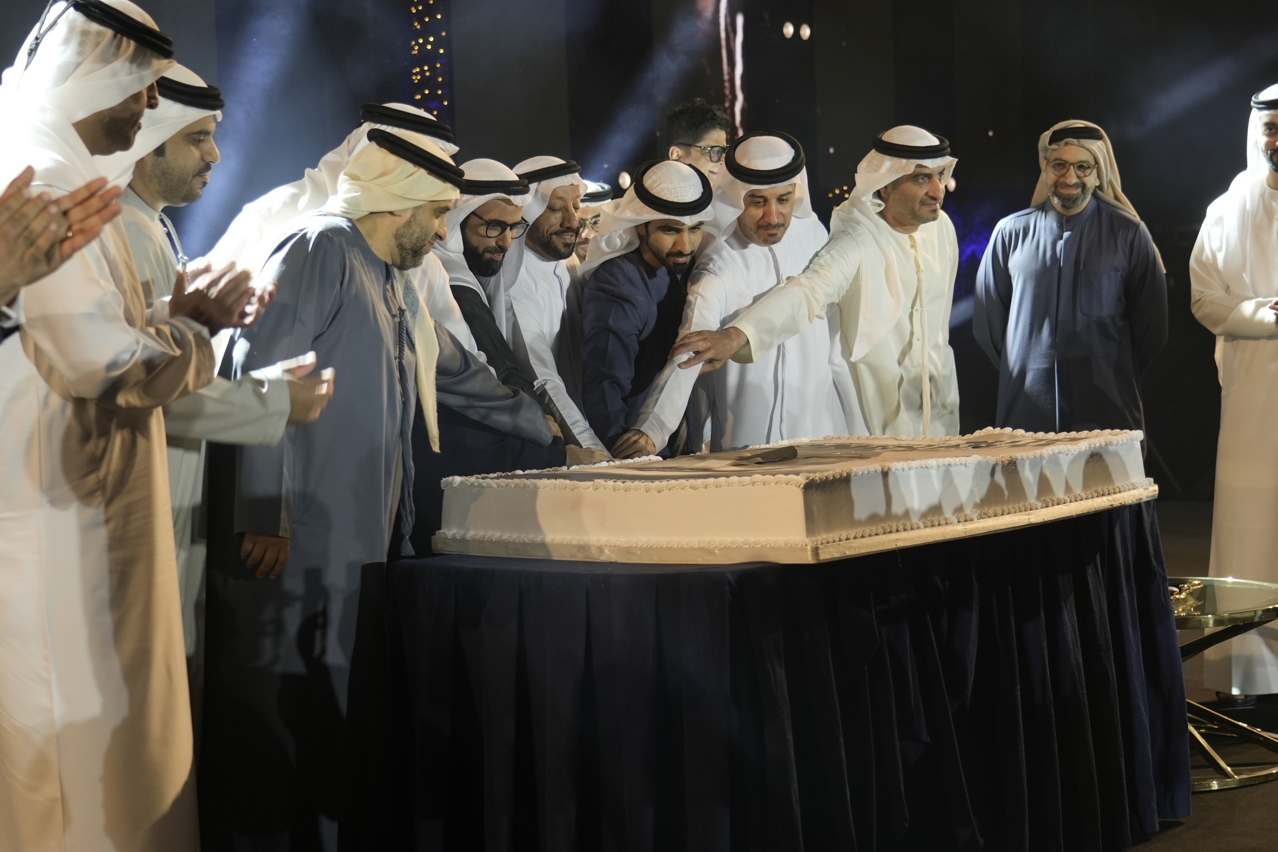 Bukhatir&rsquo;s autobiography &lsquo;Winning Run&rsquo; launched amid fanfare in Dubai