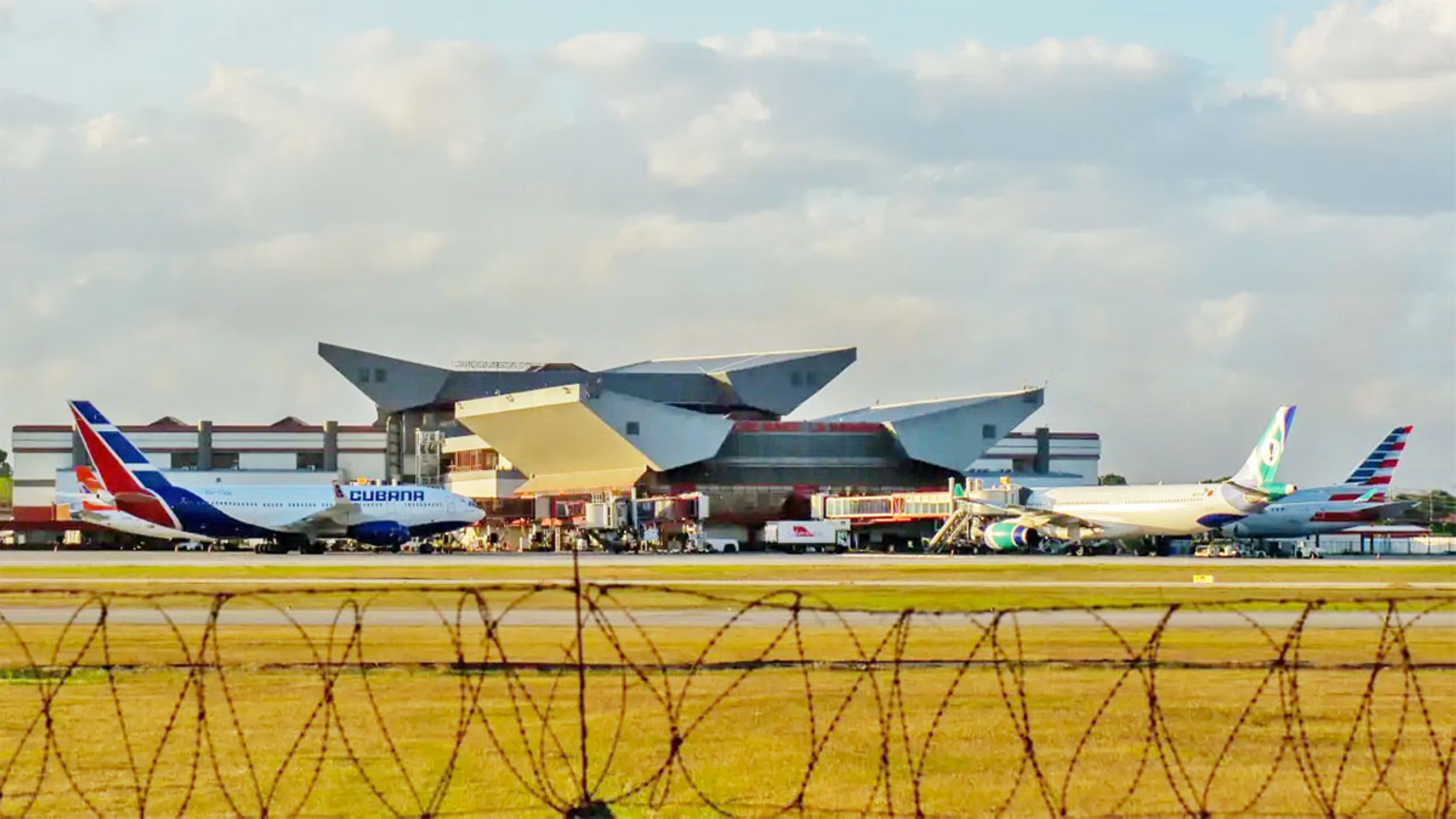 Sun and empty beaches: Trump oil squeeze chokes Cuba