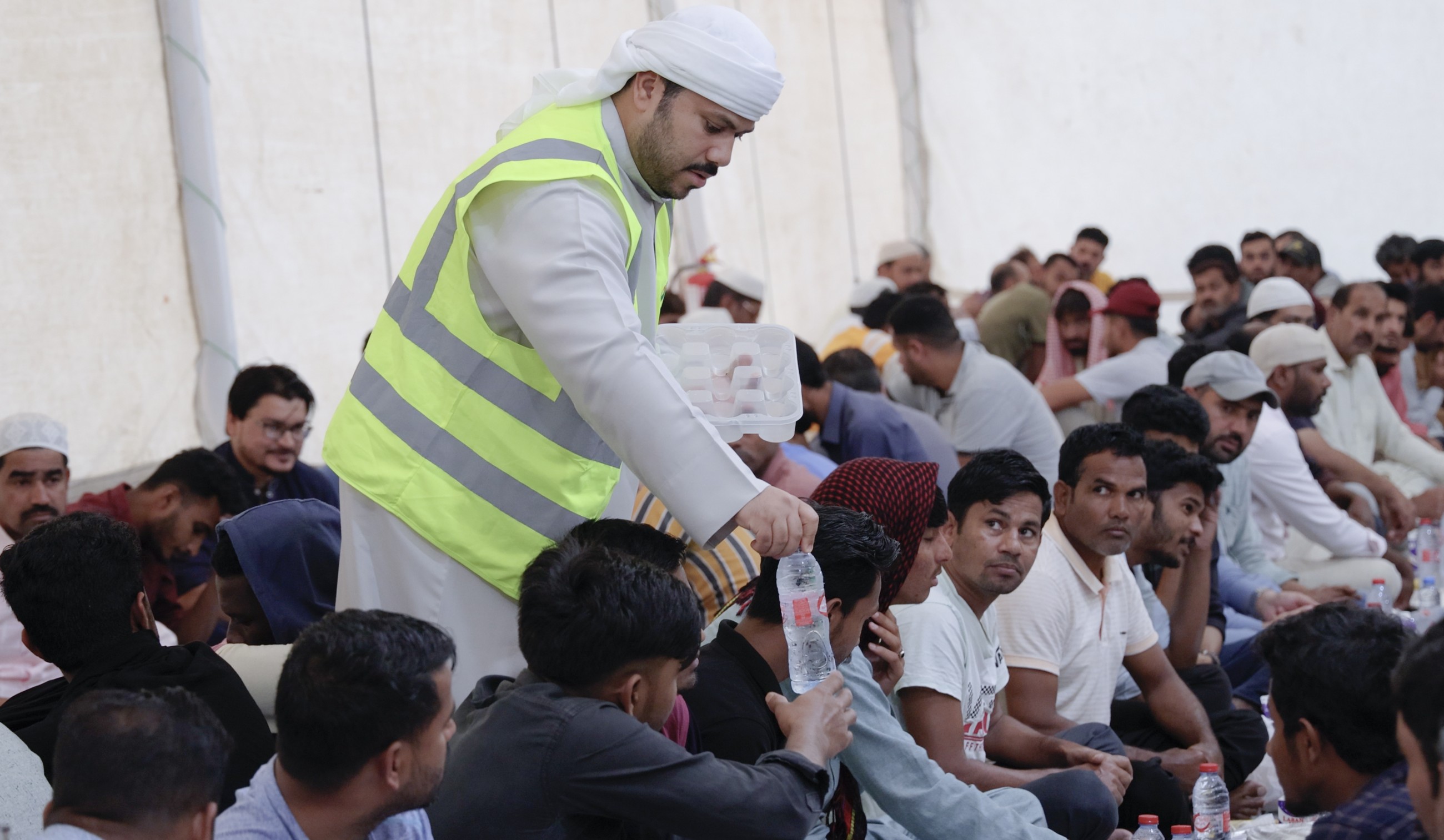 Sharjah Charity Association distributes 30,000 Iftar meals on first day of Ramadan