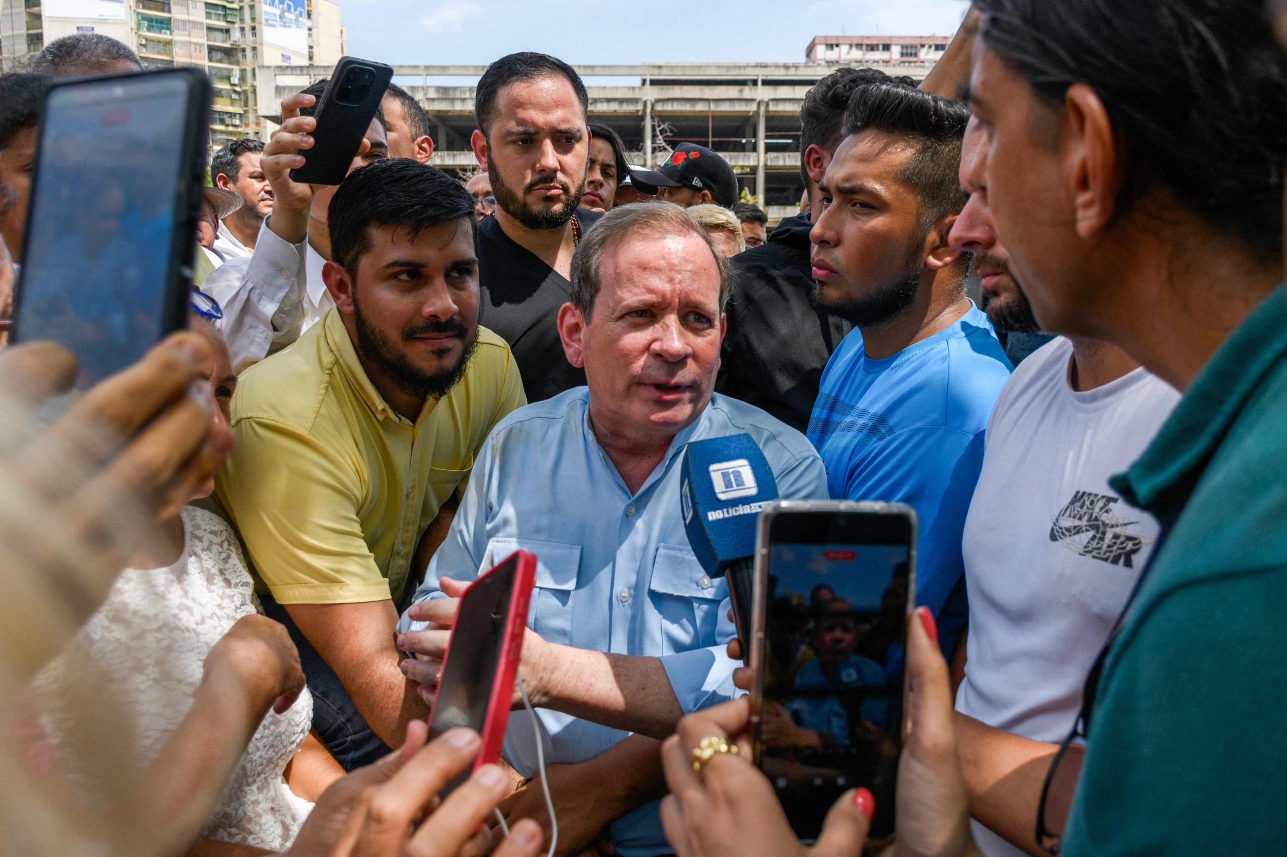 Venezuela grants amnesty to 379 political prisoners