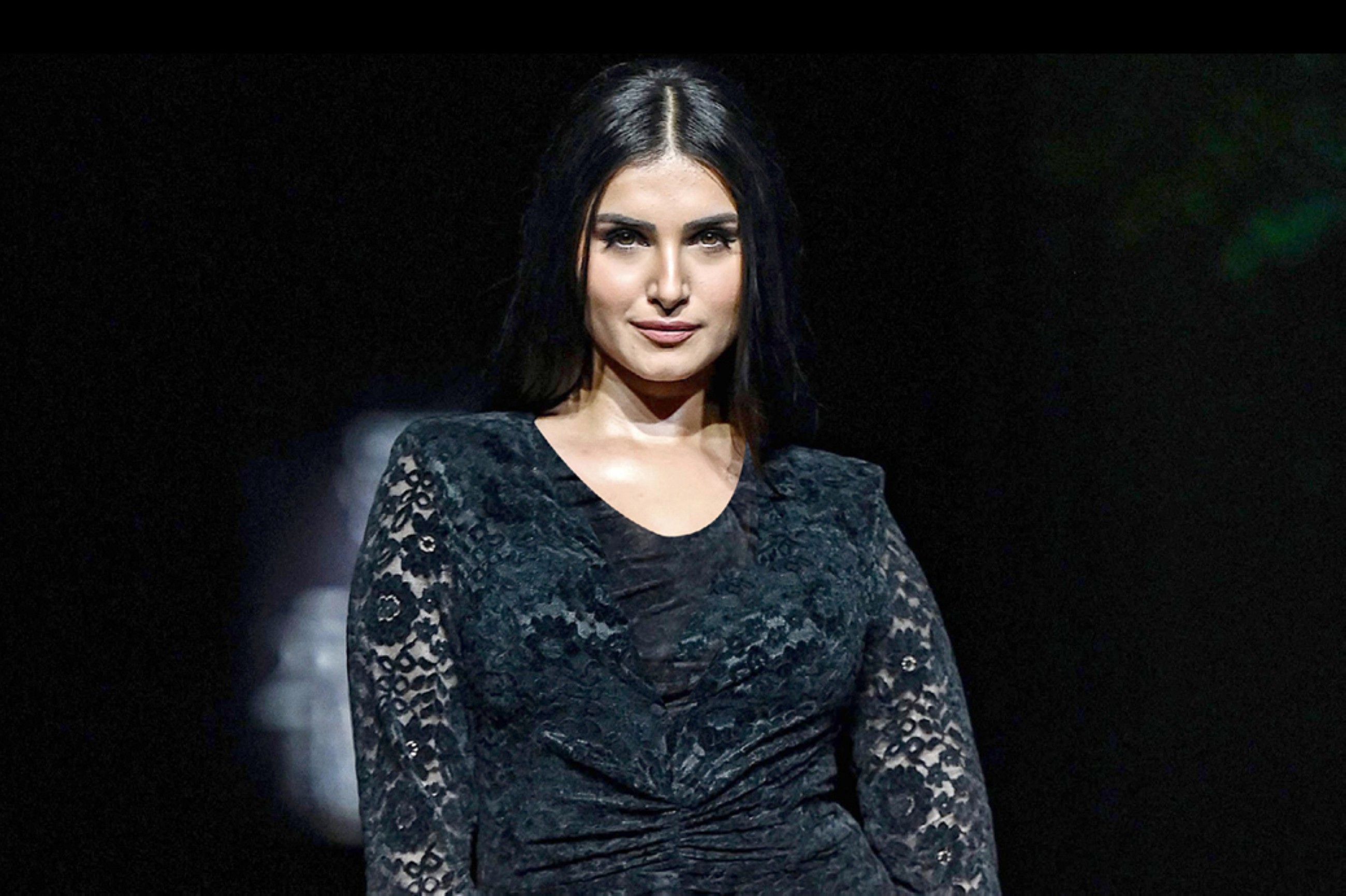 Tara Sutaria flaunts &lsquo;Koffee With Karan&rsquo; mug at her new luxurious house