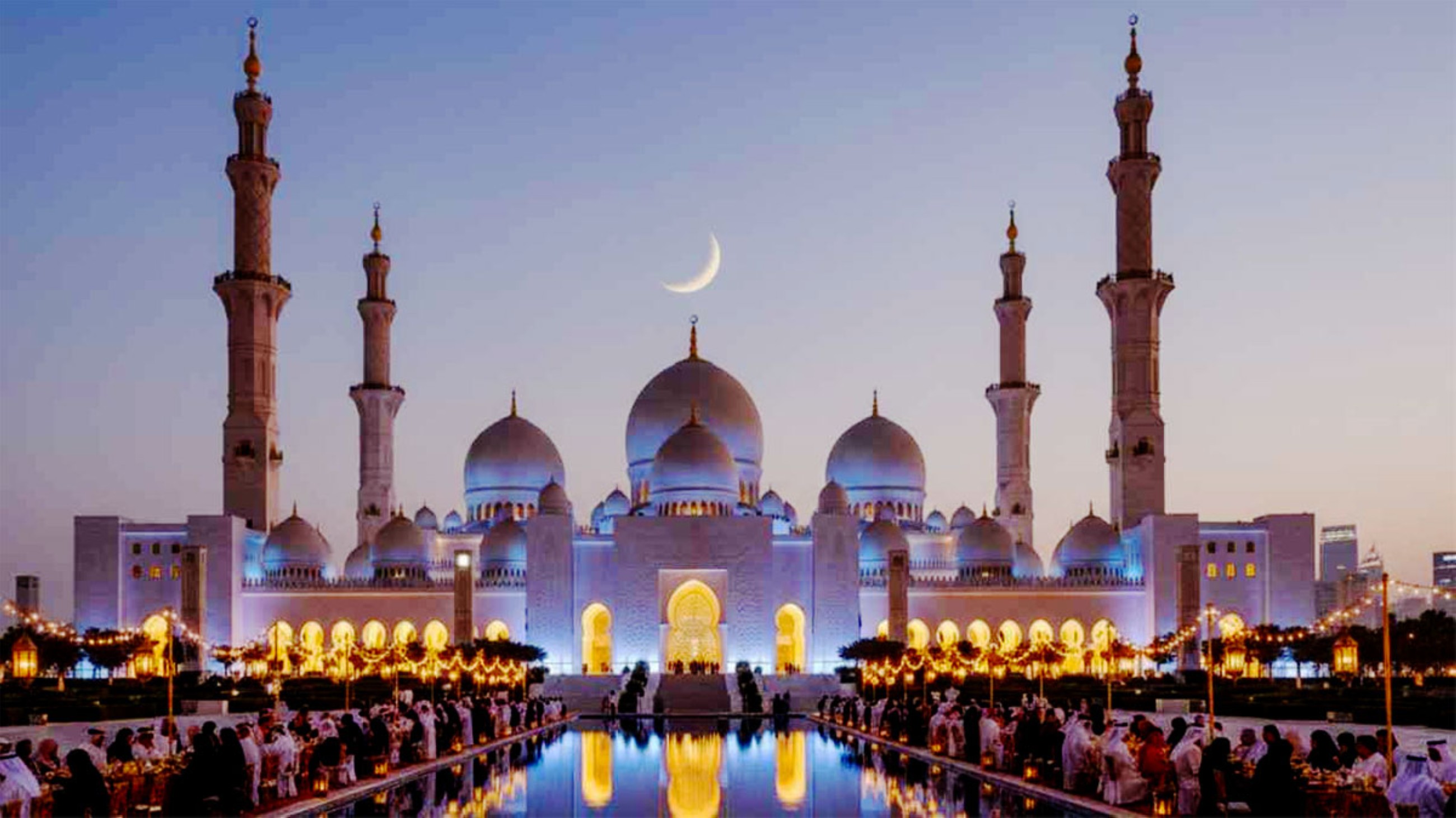 Dubai looks very different in the month of Ramadan as lots of tourists from other countries arrive here to spend a few days during the Holy Month.