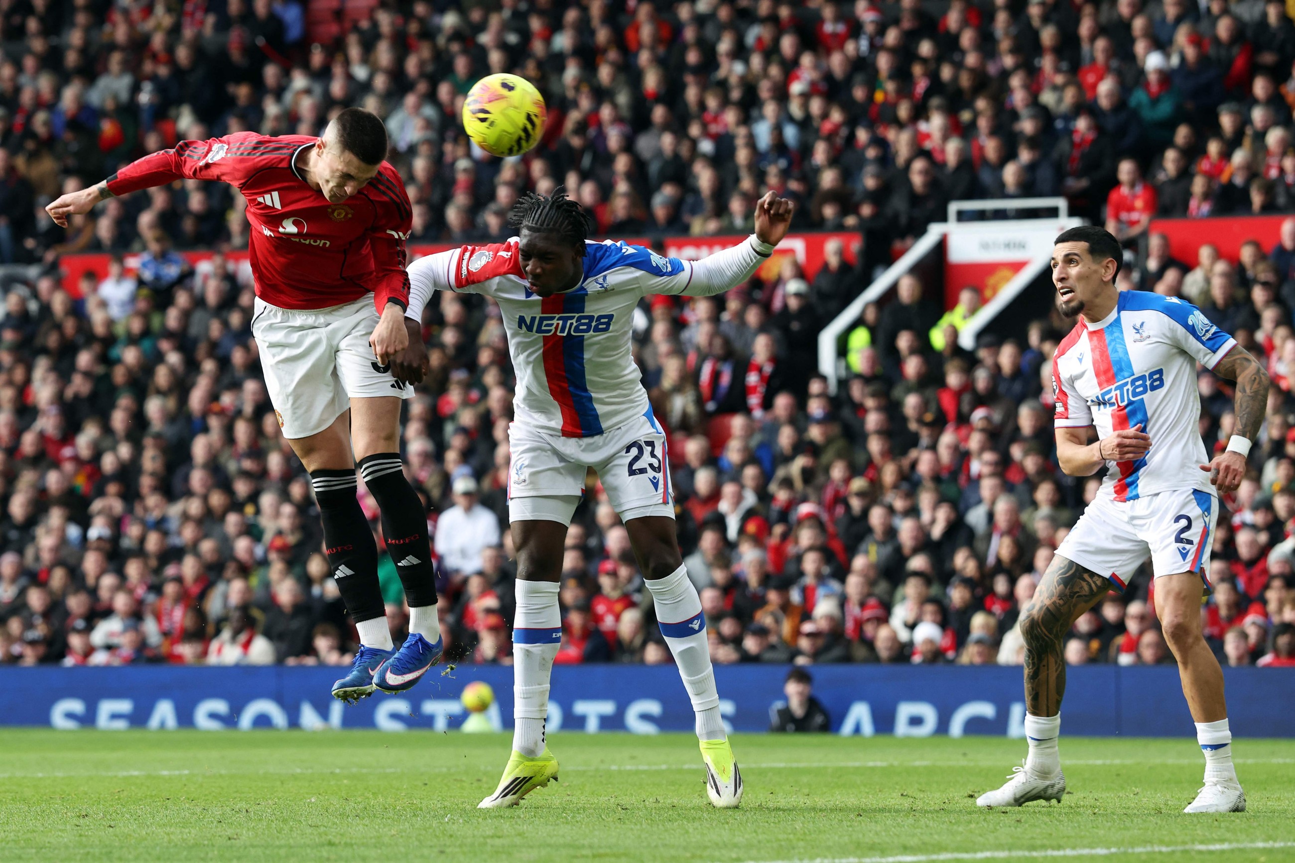 Man.United climb to third in Premier League table with win over Palace, Fulham sink Spurs