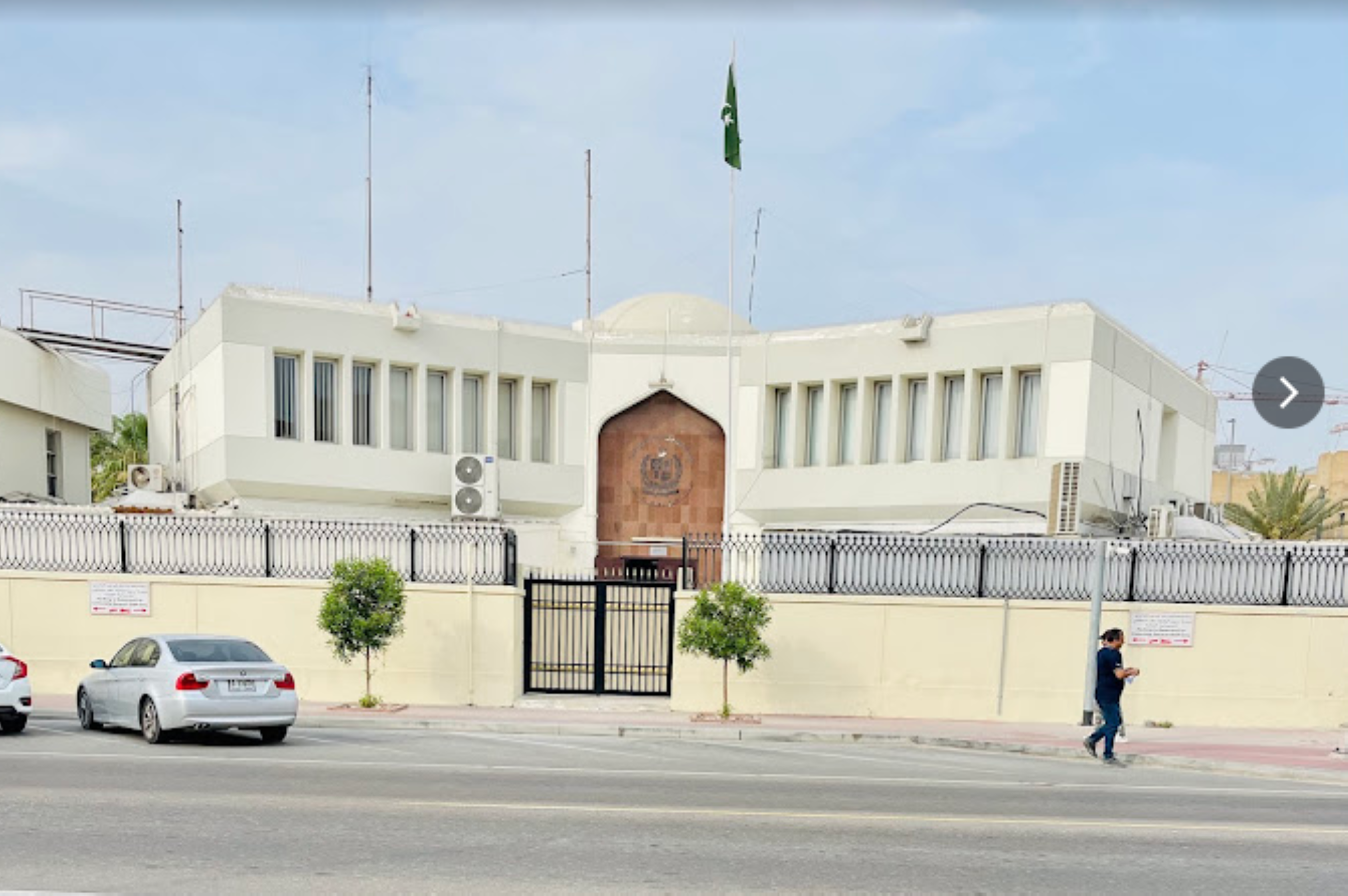 Pakistani missions in UAE halt consular services for two days