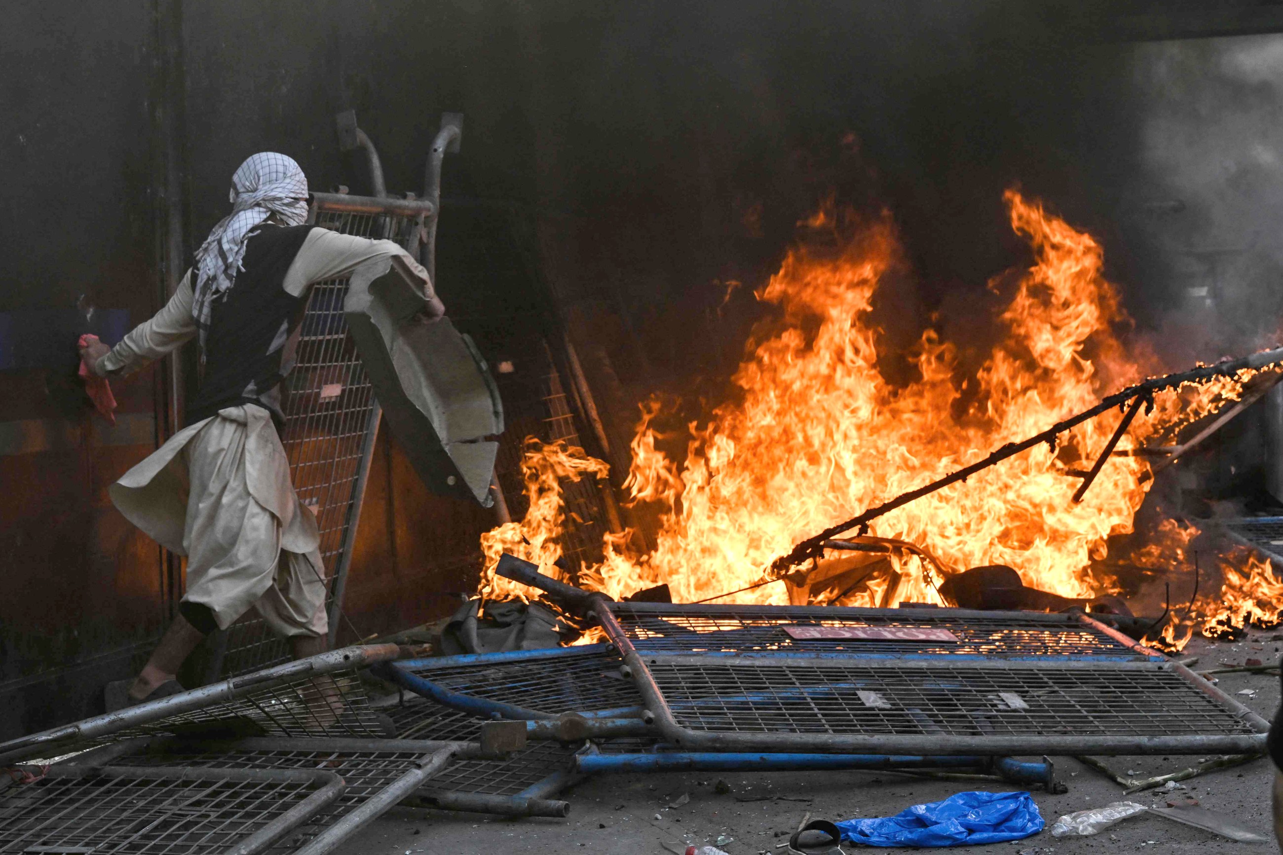 25 killed at Pakistan's pro-Iran protests